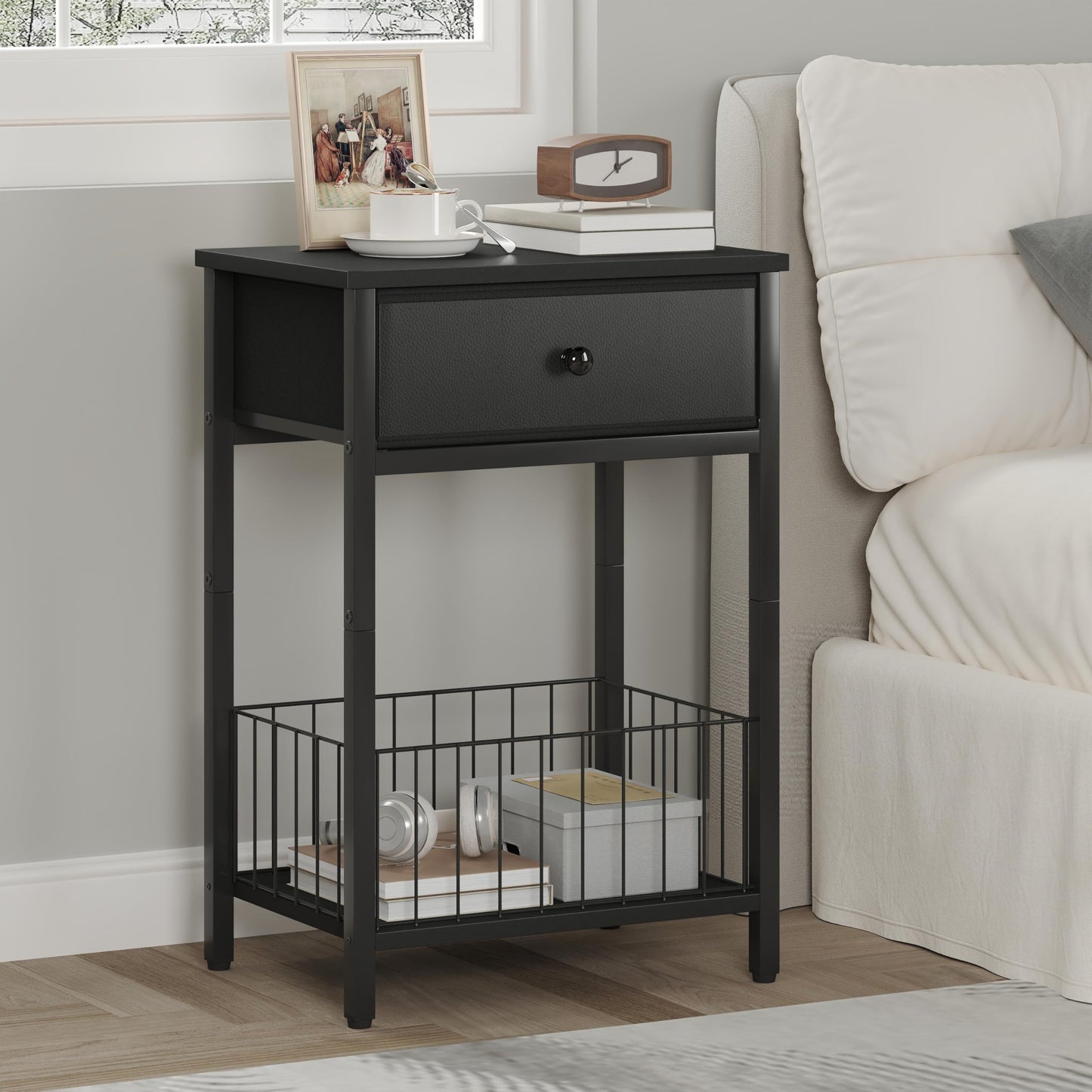 VAFEKOL Small nightstand, Bed Side Tables Bedroom, Black Side Table, end Table with Drawer, one Drawer nightstand, Black end Table LNT0061BK