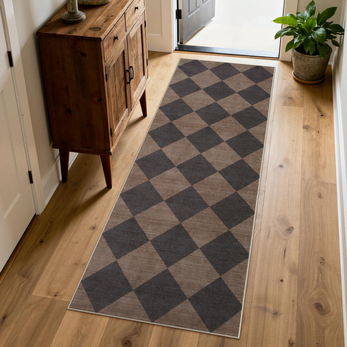 Beeiva Checkered Print Hallway Runner Rug 2x6, Moroccan Kitchen Runner Rugs Non Skid Washable 6ft Ultra Thin Stain Resistant Entryway Decor, Diamond Gingham Alfombra for Bathroom Laundry (Brown/Black)