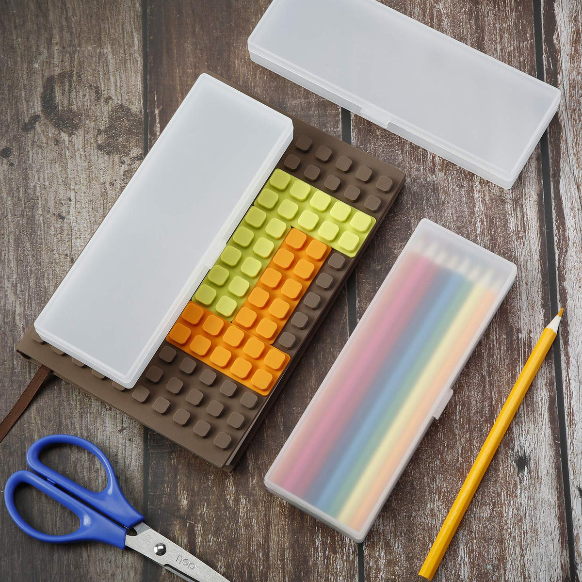 Chinco 4 Pieces Plastic Pencil Case Plastic Stationery Case with Hinged Lid and Snap Closure for Pencils, Pens, Drill Bits, Office Supplies (White)