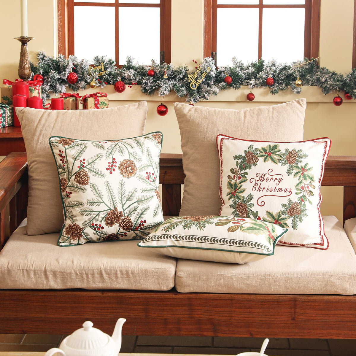 ISAENNE Design Square Classic Chrismas Style Throw Pillow Covers 18"x18", Green Soft Velvet Cushion Cover with Xmas Garland Pattern Decor Pillowcases for Bed,Living Room,Outdoor,Car