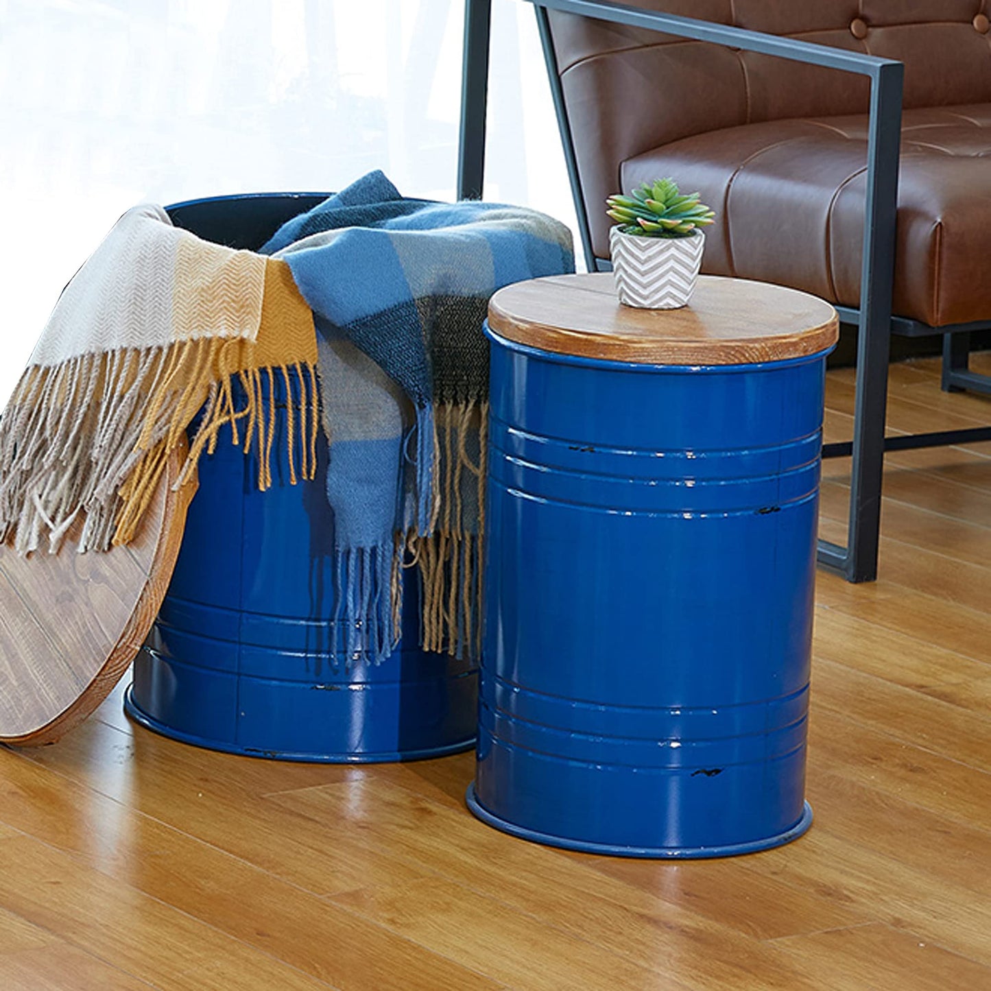 Glitzhome Rustic Storage Ottoman Seat Stool, Farmhouse Nesting End Table, Galvanized Barrel Metal Accent Side Table Toy Box Bin with Round Wood Lid for Living Room, Set of 2, Navy Blue