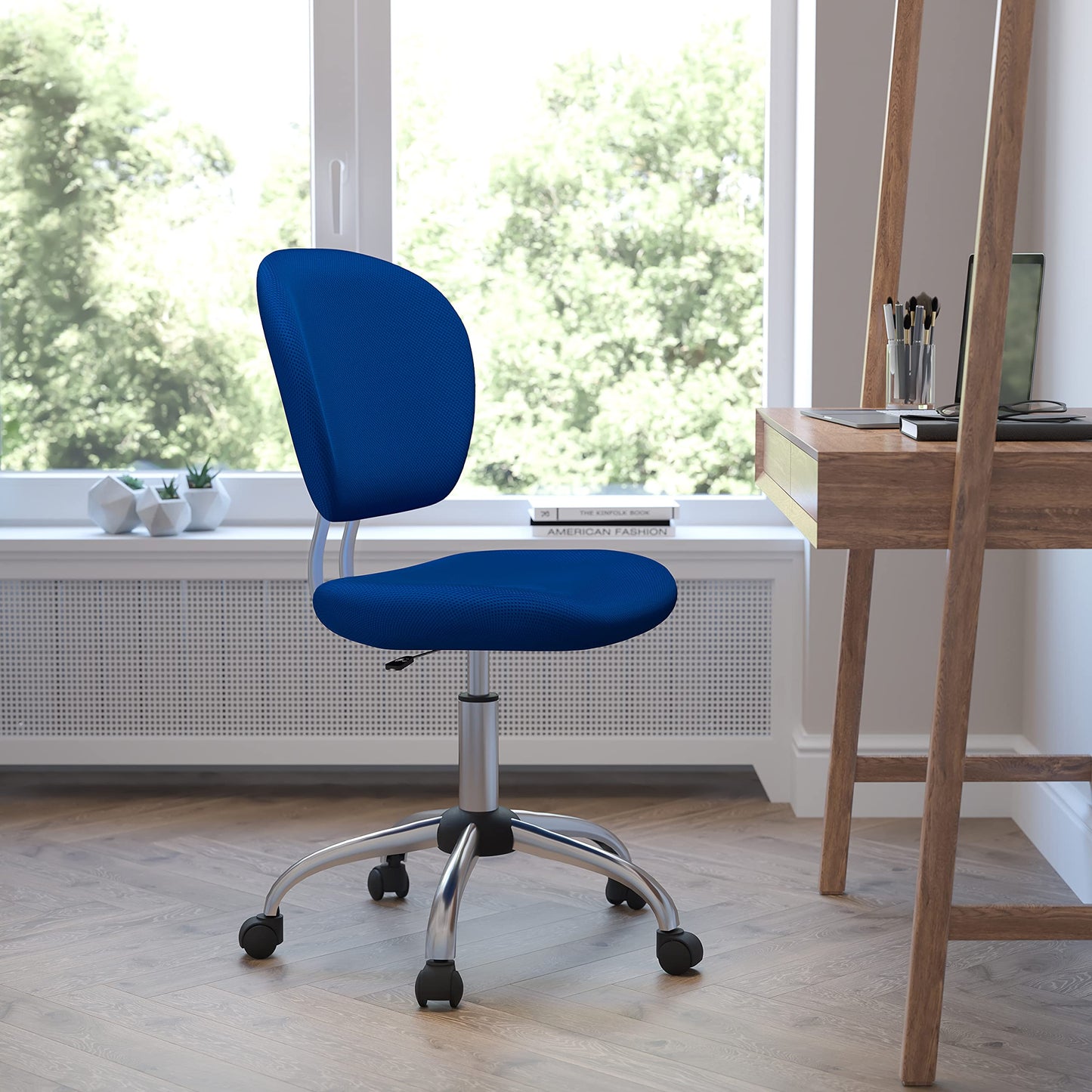 Flash Furniture Beverly Mid-Back Blue Mesh Padded Swivel Task Office Chair with Chrome Base