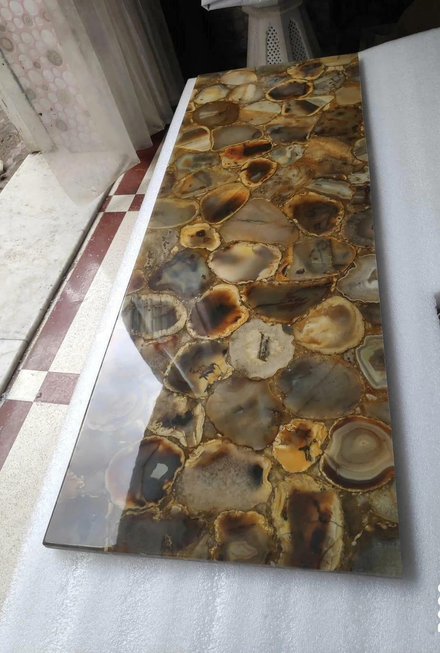 Epoxy Agate Coffee Table Top with Geode Pattern 16 x 16 Inches Yellow Agate Restaurant Side Table from Indian Handicrafts