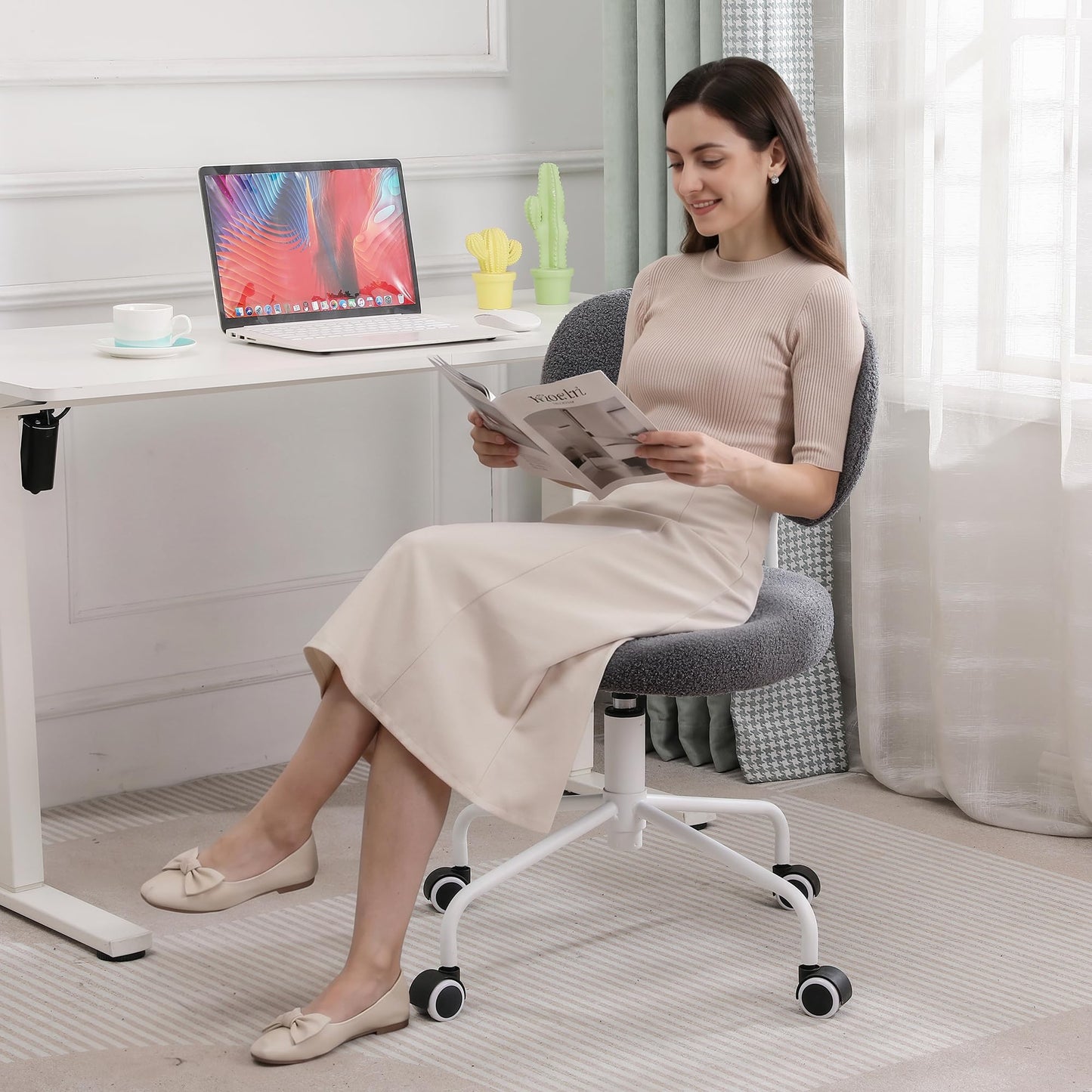 Shiepu Cute Desk Chair with Back,Comfy Small Office Chair with Wheels, Armless Adjustable Rolling Swivel Computer Chair for Home Office,Make-up Room,Bedroom,Vanity Chair for Girls,Teddy Velve,Grey