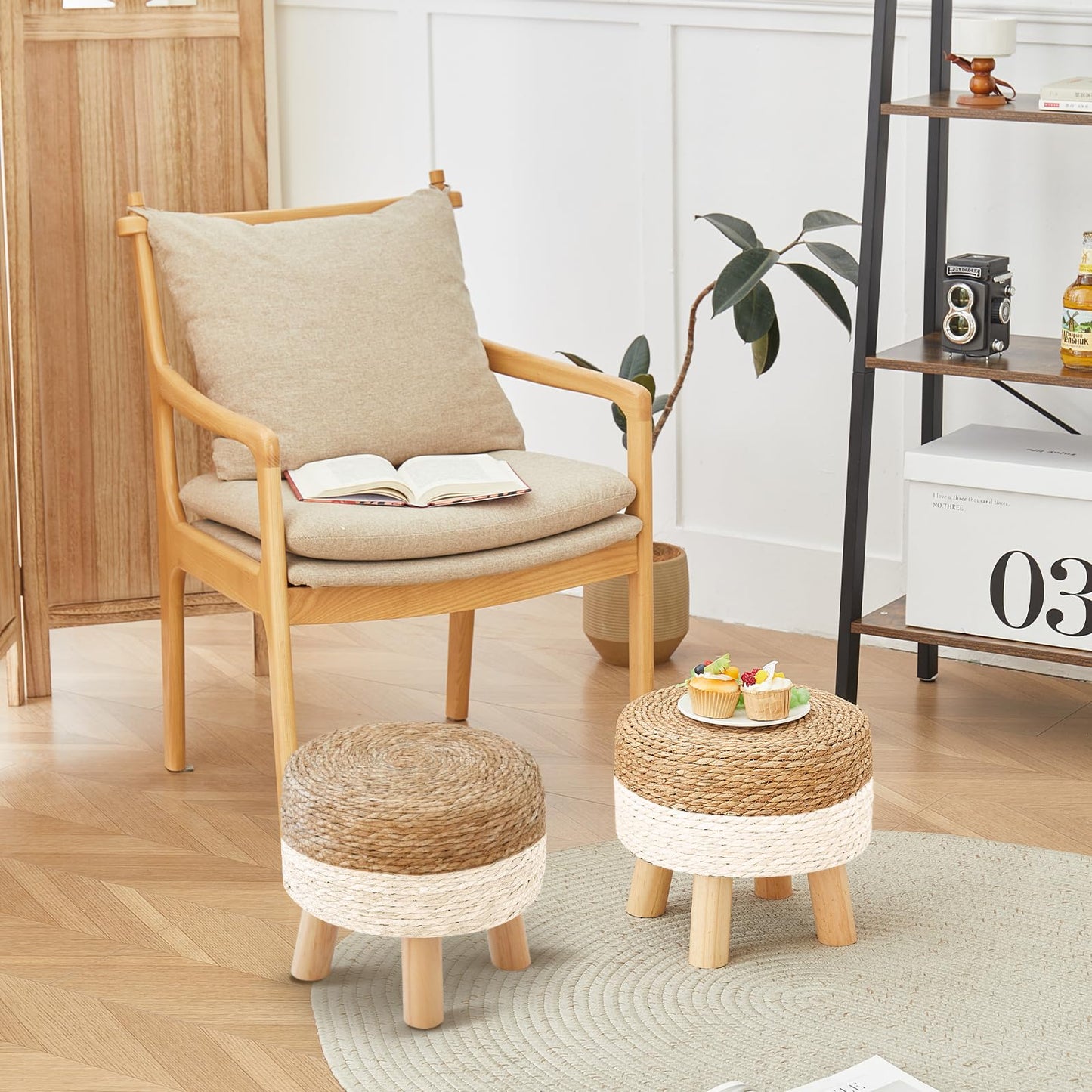 ALeesing Round Ottoman, Natural Seagrass Footstool with 4 Wood Legs, Multifunctional Modern Dressing Stool and Sofa Side Table for Bedroom (White)