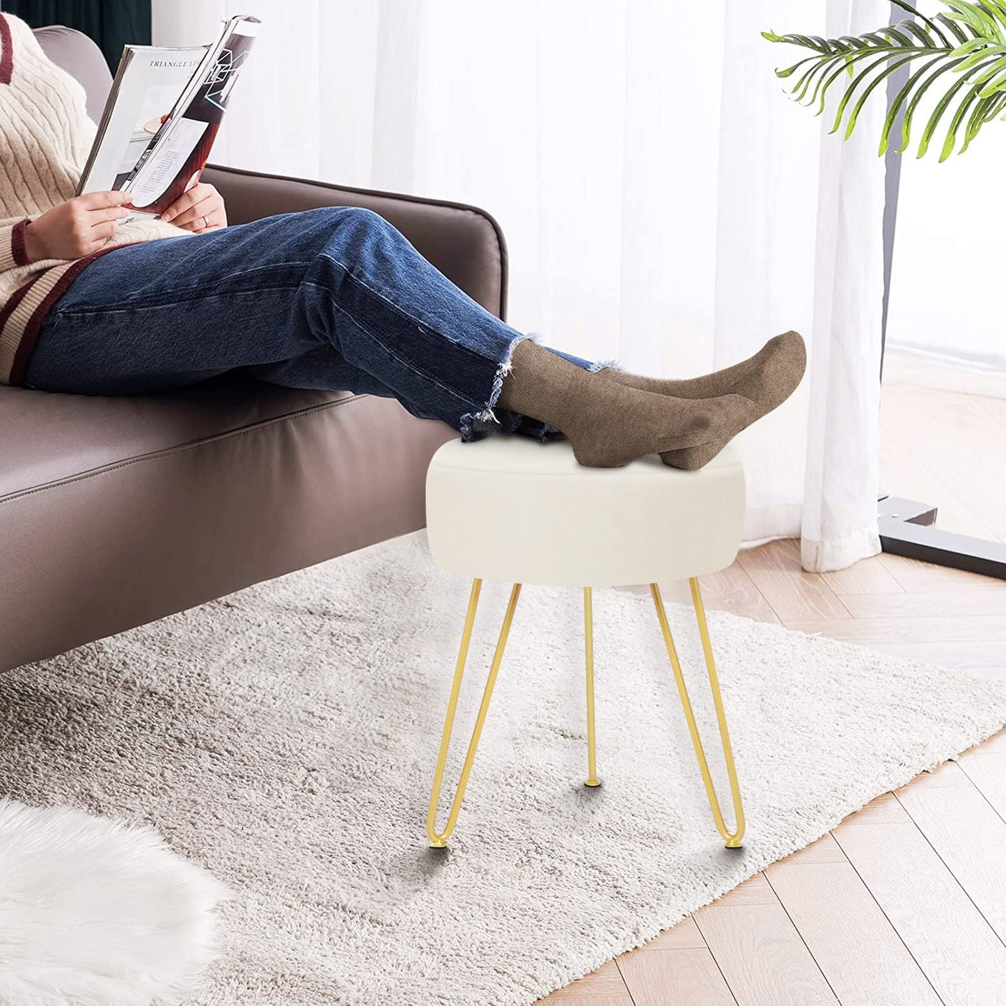 YOONIC Velvet Soft Modern Vanity Footstool -Round Footrest Stool Ottoman Side Table Seat Dressing with Golden Metal Leg and Sponge Filling,Upholstered Foot Rest,Living Room and Bedroom （Beige）