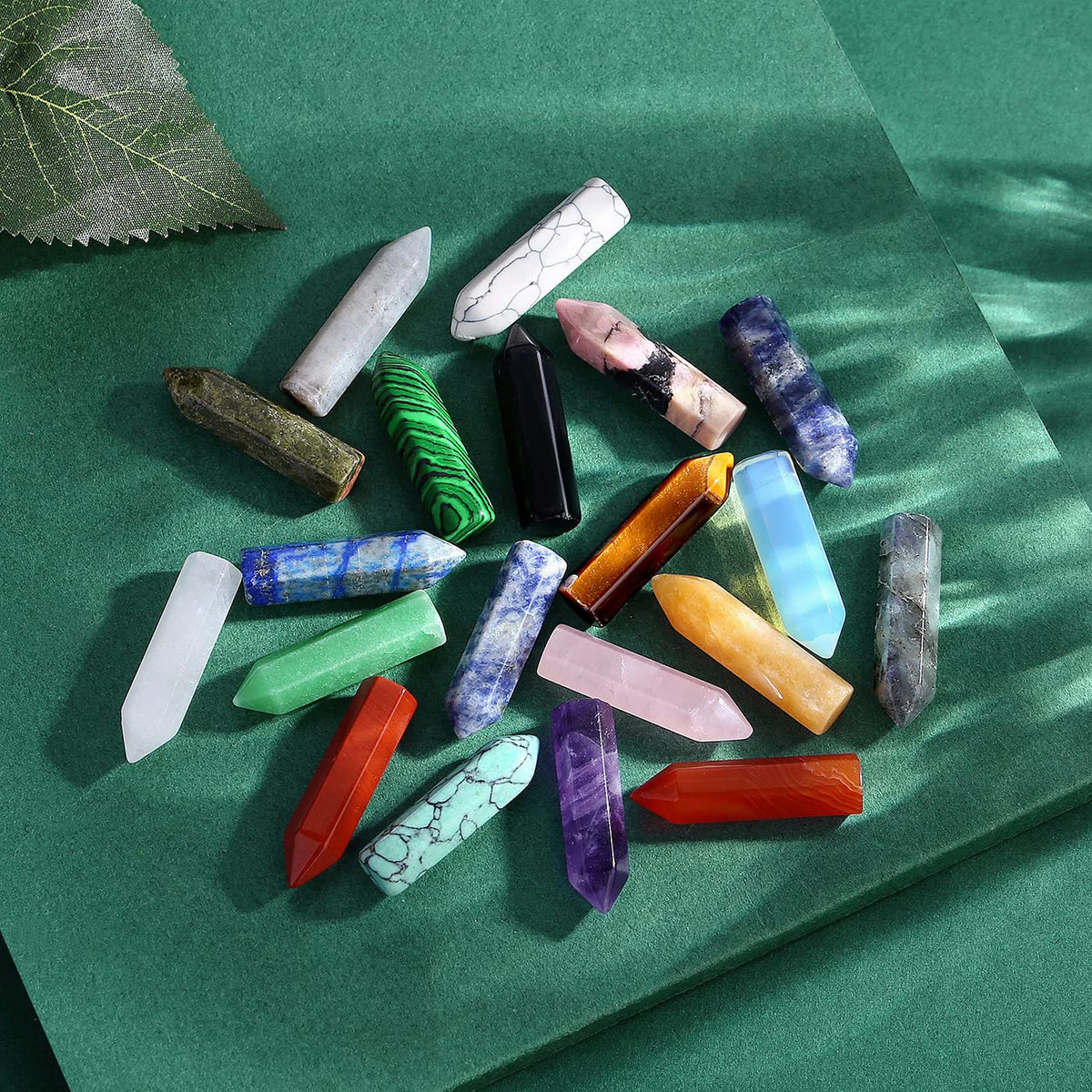 QINJIEJIE 20 PCS Healing Crystals Stones Sets Wands Bulk Natural Pocket Amethyst Crystal Rose Quartz Assorted Pointed Reiki Gemstones Polished Energy Meditation Chakra Mother's Day Gifts for Women