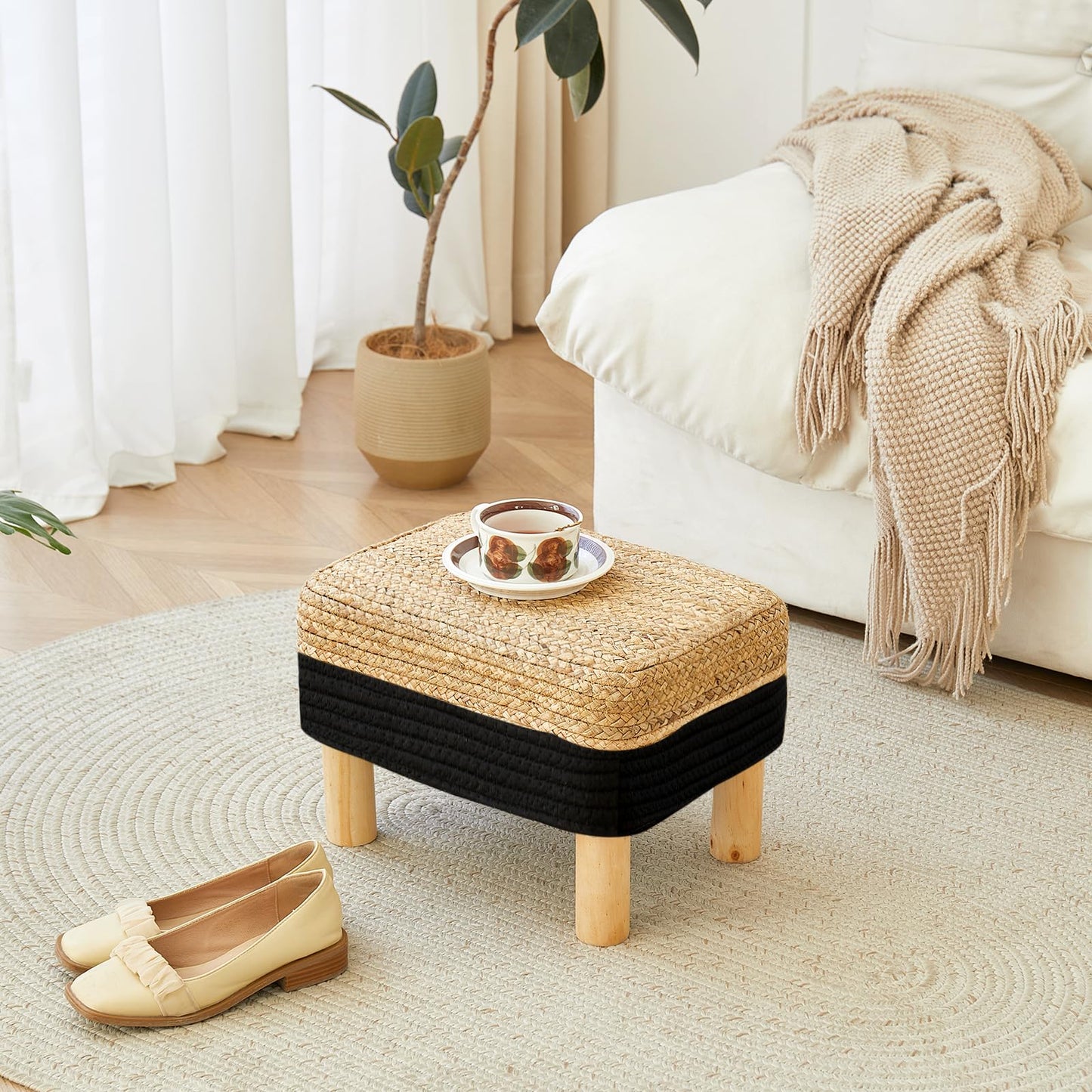 ALeesing Ottoman Foot Stool Rectangular Footrest Natural Seagrass Footstool with Wooden Legs Hand Weave Multifunctional Modern Dressing Stool, Sofa Side Table for Bedroom for Living Room (Black)