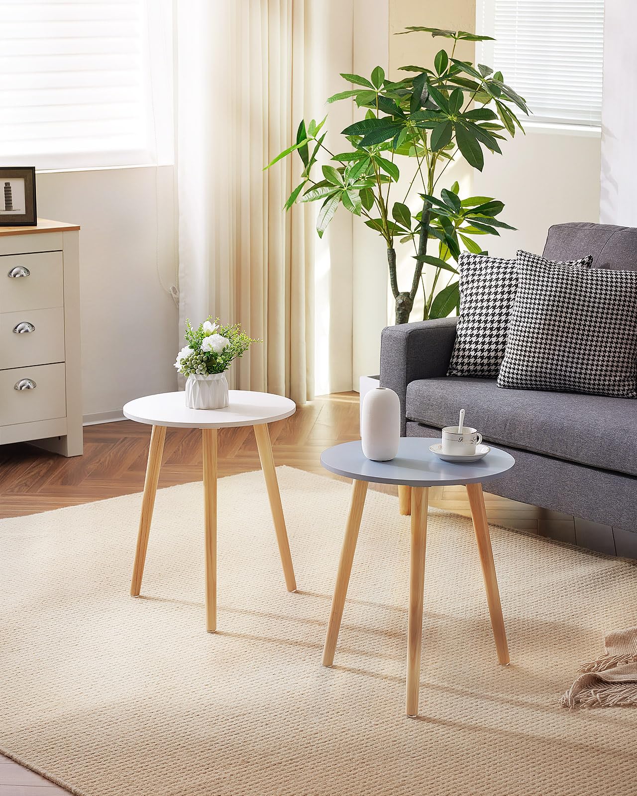 Apicizon Round Side Table Set of 2, White Nightstand Coffee End Table for Living Room, Bedroom, Small Spaces, Modern Home Decor Bedside Table with Natural Wood Legs, 16.5 Inches