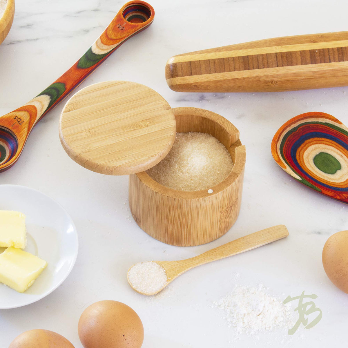 Totally Bamboo Little Dipper Salt Cellar Bamboo Storage Box with Magnetic Swivel Lid, 6 Ounce Capacity, Includes Salt Spoon