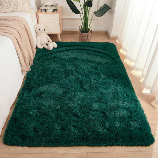 Merelax Soft Modern Indoor Shaggy Area Rug for Bedroom Livingroom Dorm Kids Room Home Decorative, Non-Slip Plush Fluffy Furry Fur Rugs Comfy Nursery Accent Floor Carpet 4x5.9 Feet, Deep Green