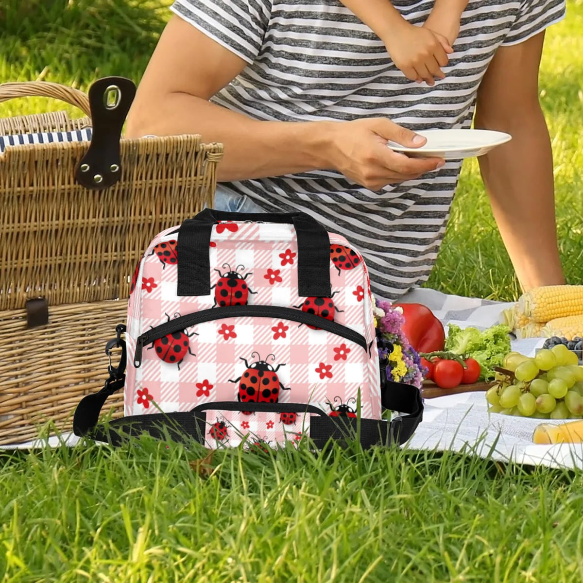 Eizlang Coccinella Septempunctata Insulated Lunch Bag for Women Men Reusable Cooler Lunch Box Freezable Tote Lunch Bag Organizer with Adjustable Shoulder Strap for Work