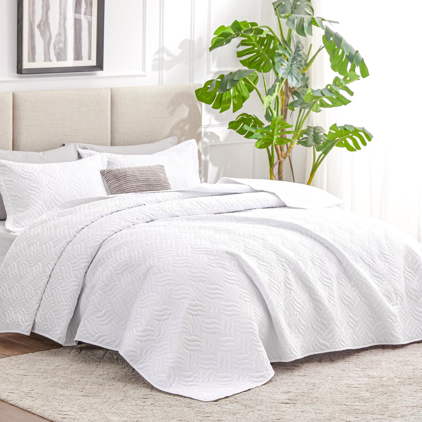 Love's cabin Quilts for Queen Bed White Bedspreads - Soft Bed Summer Lightweight Bedspread Comforter - Modern Style Wave Pattern Coverlet for All Season - 3 Pieces (1 Quilt, 2 Pillow Shams)