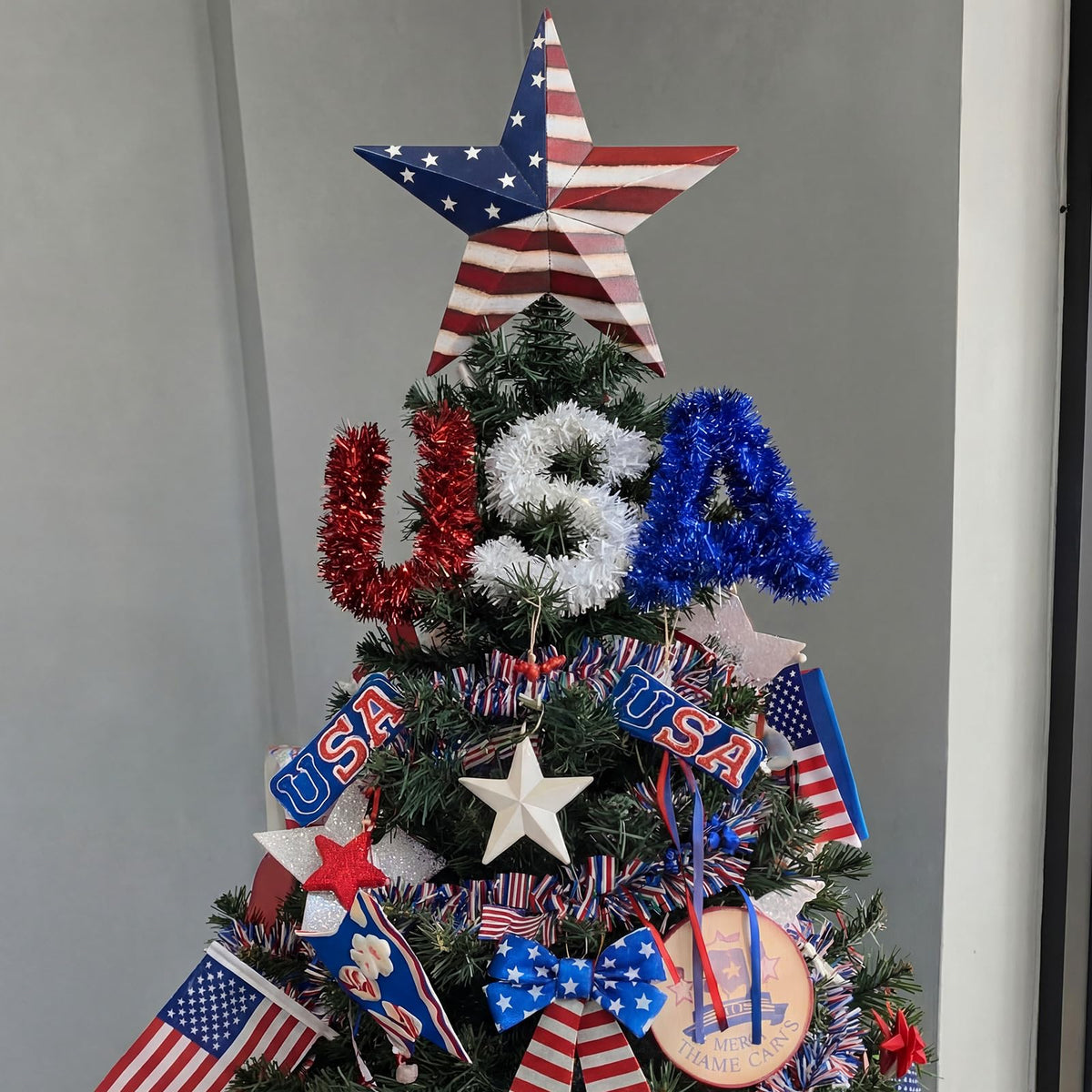 Halloscume 4th of July Rustic Tree Topper 7.8 in Metal Star Patriotic Tree Topper Red Blue White Trees Ornament for 250th Anniversary Independence Day Indoor Outdoor Home Decor Holiday Party Supplies