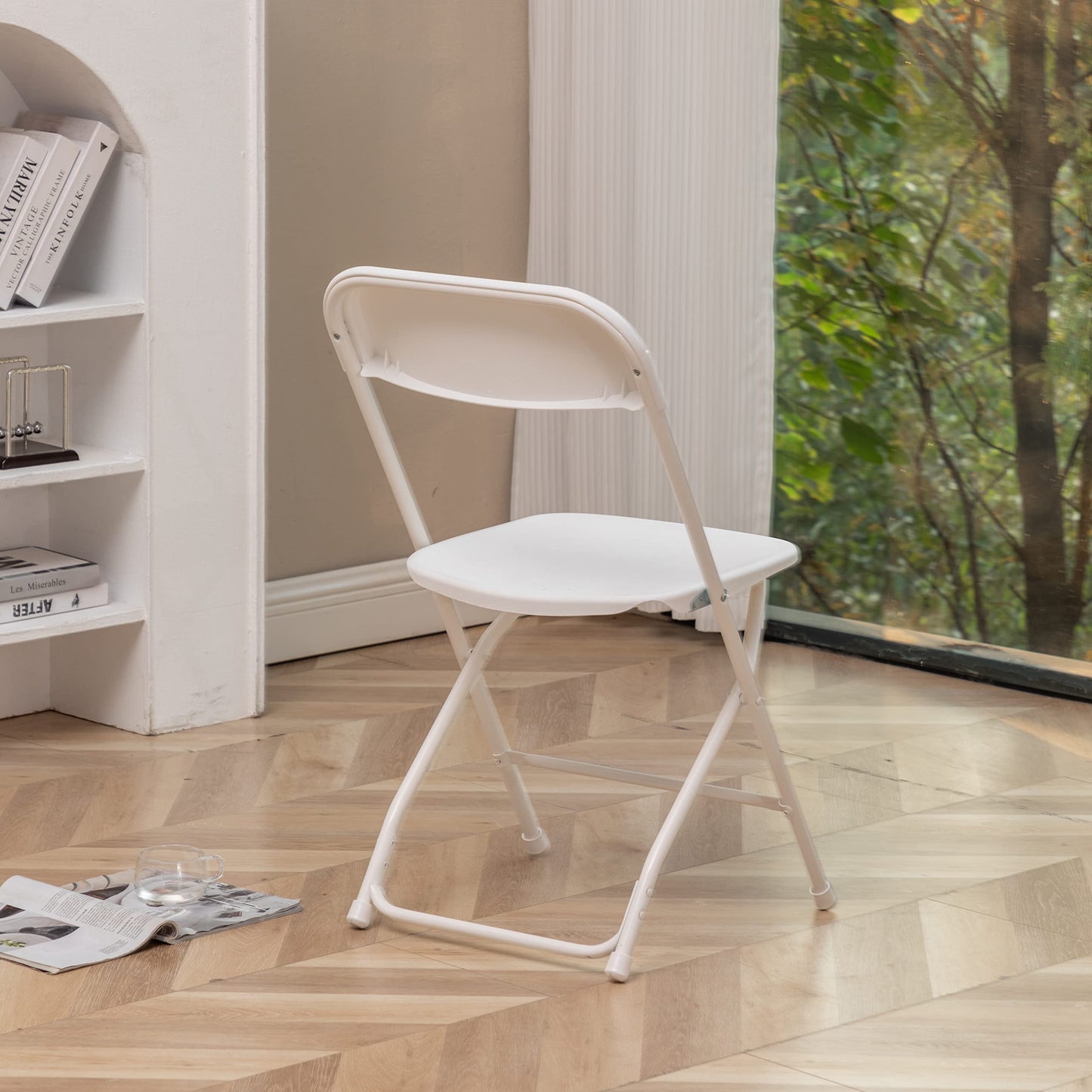 BTEXPERT White Plastic Folding Chair Steel Frame Commercial High Capacity Event Chair Lightweight Set for Office Wedding Party Picnic Kitchen Dining Church School