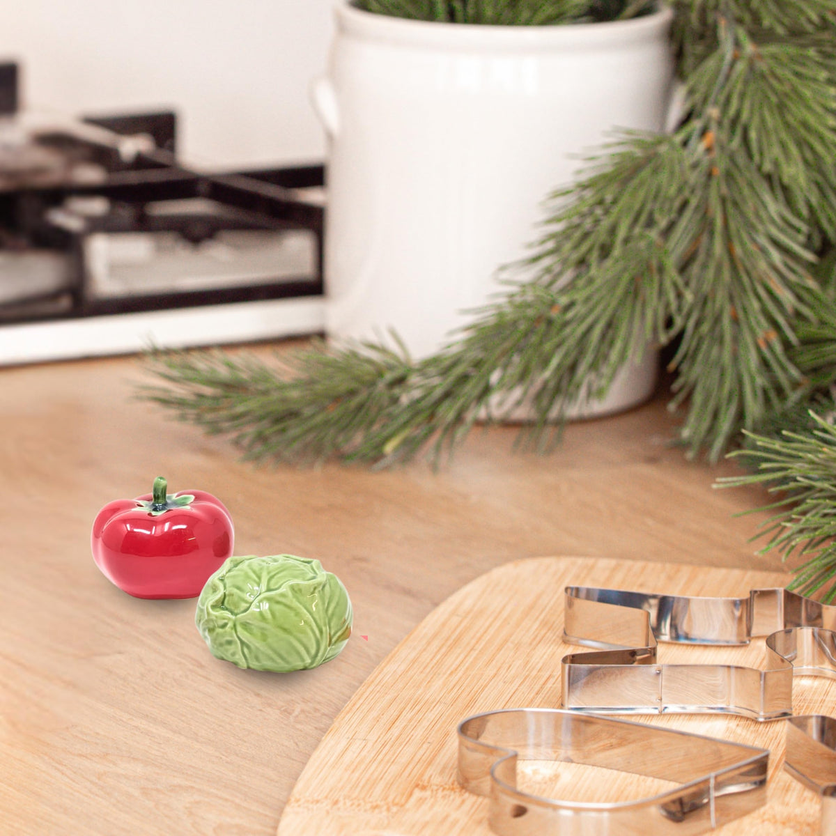 Tomato and Cabbage Salt and Pepper Shaker Set