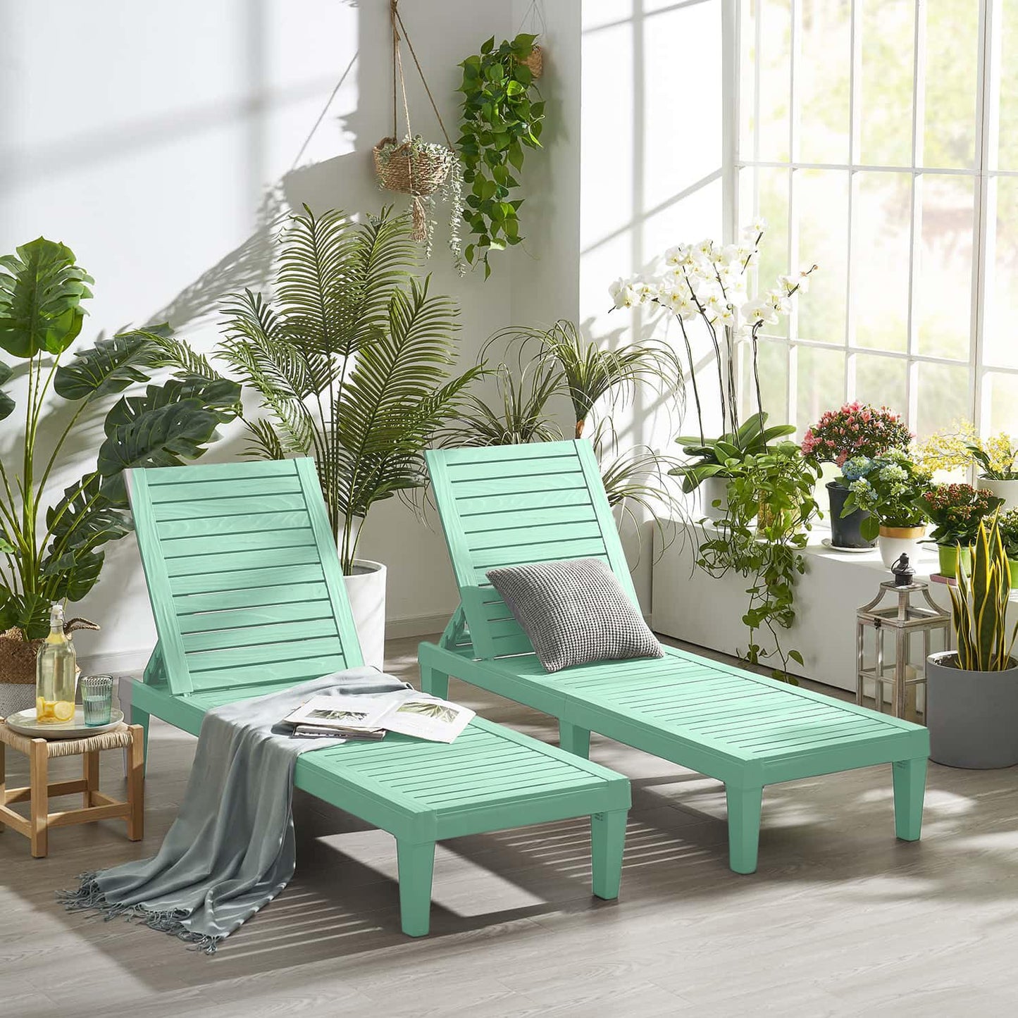 Nestl Sun Tanning Chair - Sage Green Chaise Lounge Chair Outdoor, Lightweight Pool Lounge Chairs Set of 2, Adjustable 5-Position Reclining Lawn Chair, Waterproof Beach Outdoor Lounge Chairs