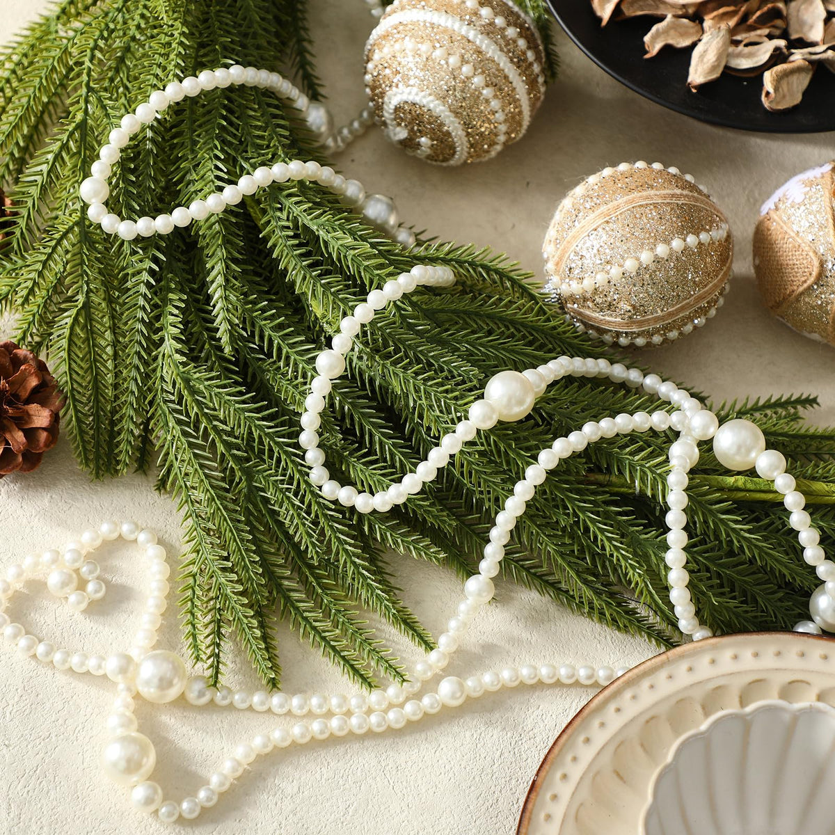 Yalikop 11.8 ft Beige Faux Pearl Beads Garland for Tree Pearl Decoration for Party Large Garland Strand Chain Wedding Decoration for Mantel Fireplace Stairs Wedding Centerpieces Party Favor