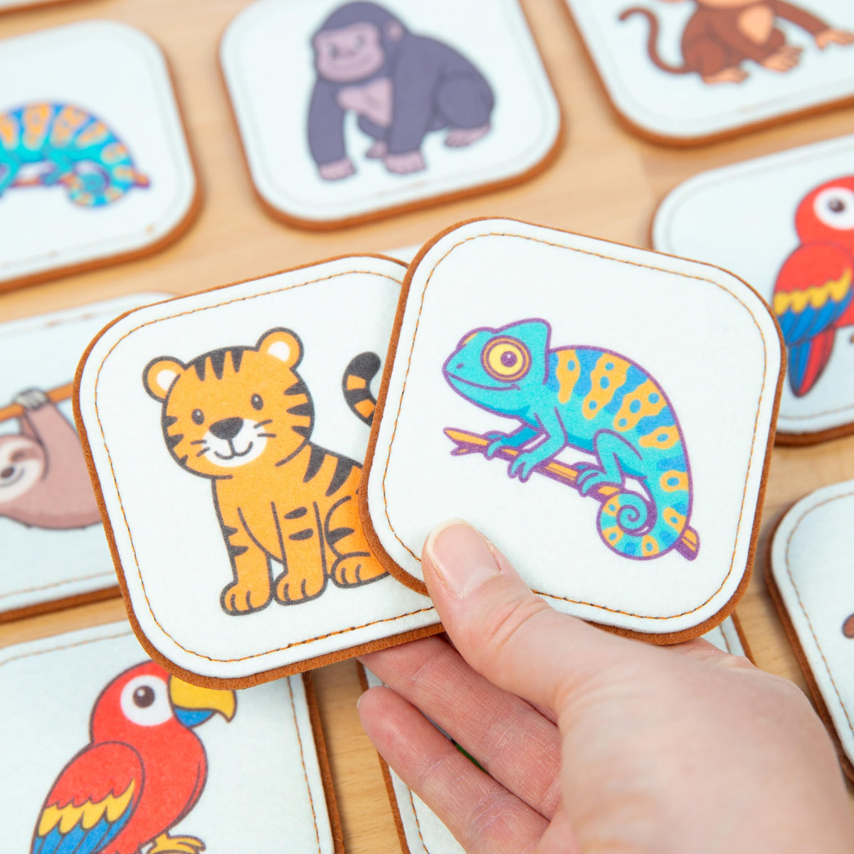 Felt Jungle Matching Game for Toddlers – Wild Animal Memory Game & Flash Cards – Soft and Safe for Ages 1+ – Montessori Preschool Learning Activity – Educational Jungle Toy for Boys & Girls