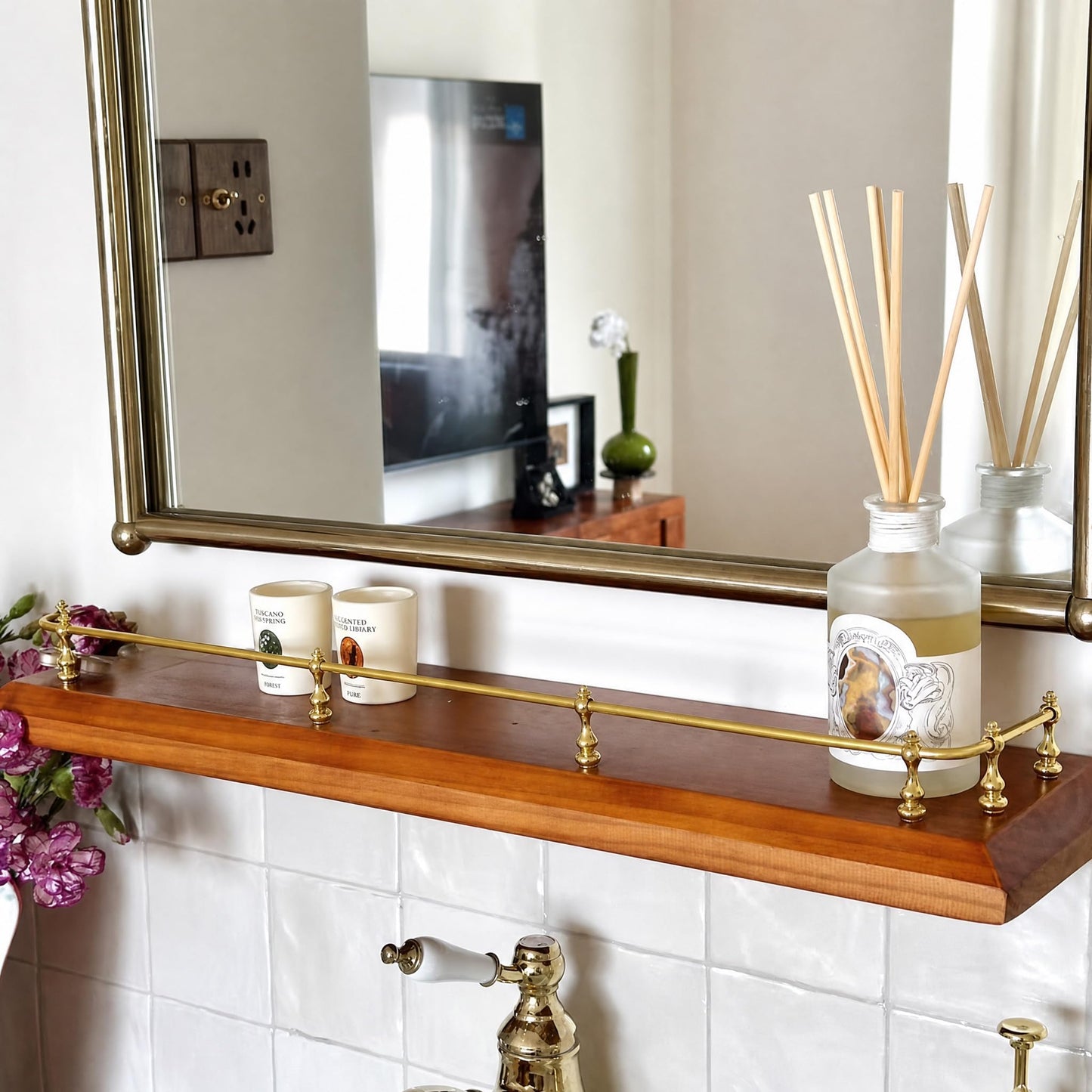 Wouputy 3 Pcs Gallery Rails for Shelves, 11.8 Inch Length Decorative Railing Rods, 1/5" Diameter Gold Tone Metal Spindles for Cabinets and Bookshelves