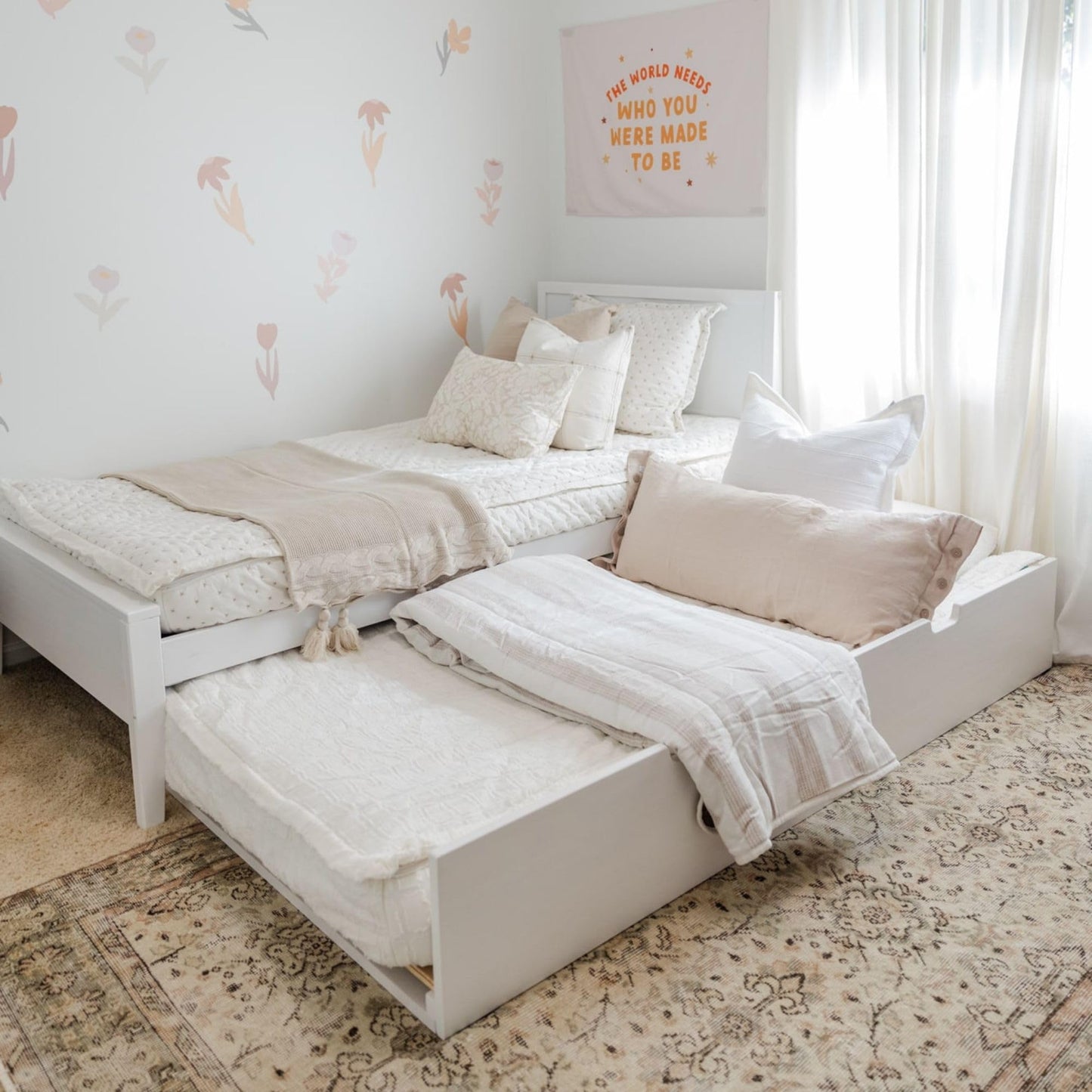 Max & Lily Classic Twin Bed, Panel Headboard, with Trundle, White