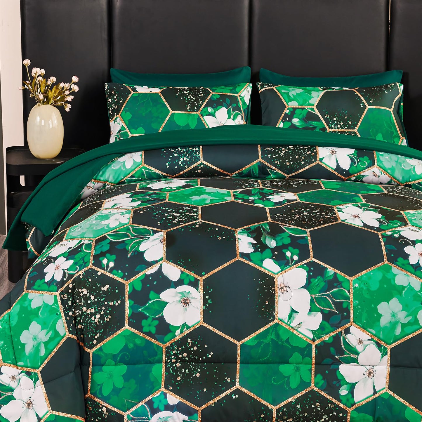 ZRNBAST Emerald Green Queen Size Comforter Set, 7 Pieces Bed in a Bag, Soft Microfiber Floral Bedding Sets, Geometric Bed Set with Sheets All Season(Green Floral,Queen)