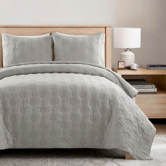 Lush Decor Hexagon Honeycomb Embroidered Textured Cotton Quilt Gray 3 Piece Set King/California King - Soft Lightweight Modern 3 Piece Bedding Set