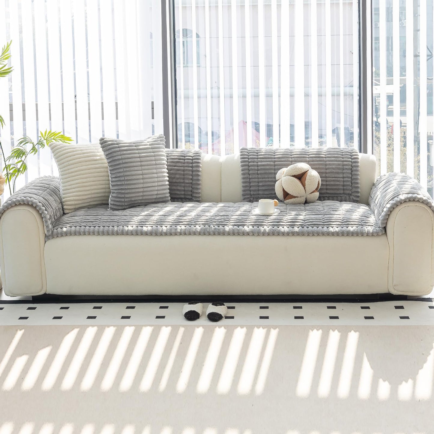 MDSASFD Sofa Couch Cover, Sofa Covers for Dogs Washable, Non-Slip Striped Sofa Slipcovers for Sectional Sofa, Sofa Cover Furniture Protector for L Shaped(Light Grey, 27.6"x 59")