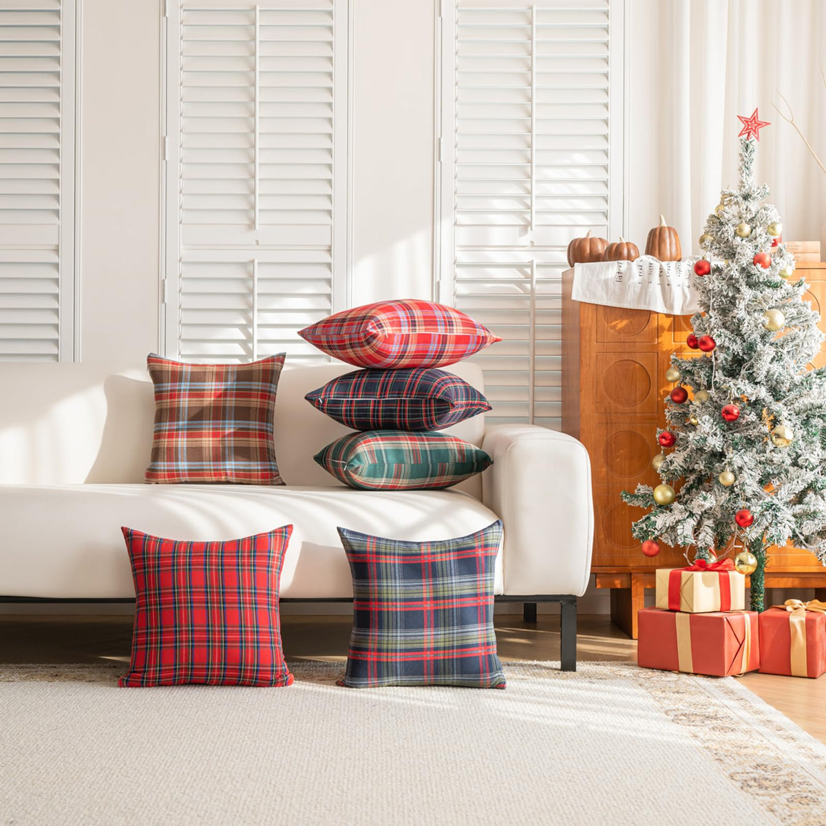 Huierxun Christmas Pillow Covers 18x18 Set of 2, Christmas Decorations Scottish Tartan Plaid Throw Pillow Cases Farmhouse Decorative Square Cushion Case for Sofa Couch Home Decor (Plaid D,18''x18'')