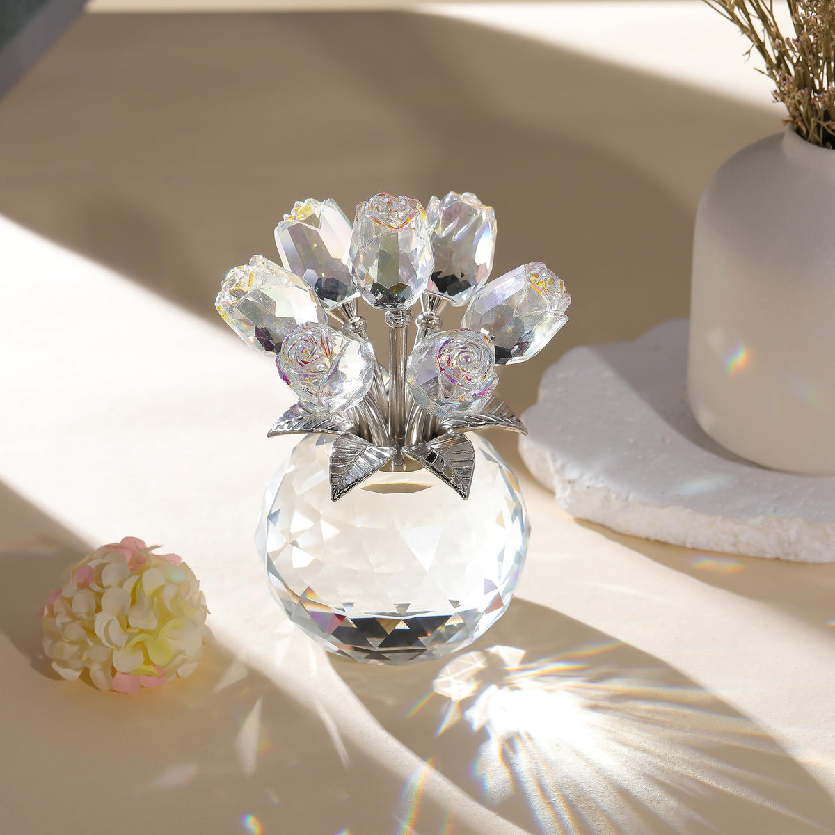 Clear Rose Flower Crystal Figurine with Vase, Bouquet Flowers Ornament Gifts for Wife Girlfriend Women, Handmade Crystal Flower Collectible Home Table Decor for Valentines Day Wedding Anniversary