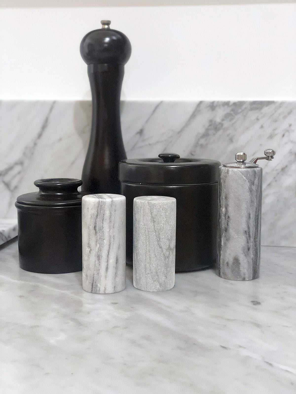 Fox Run 48788 Marble Salt and Pepper Shaker, Medium, Natural Variation, White