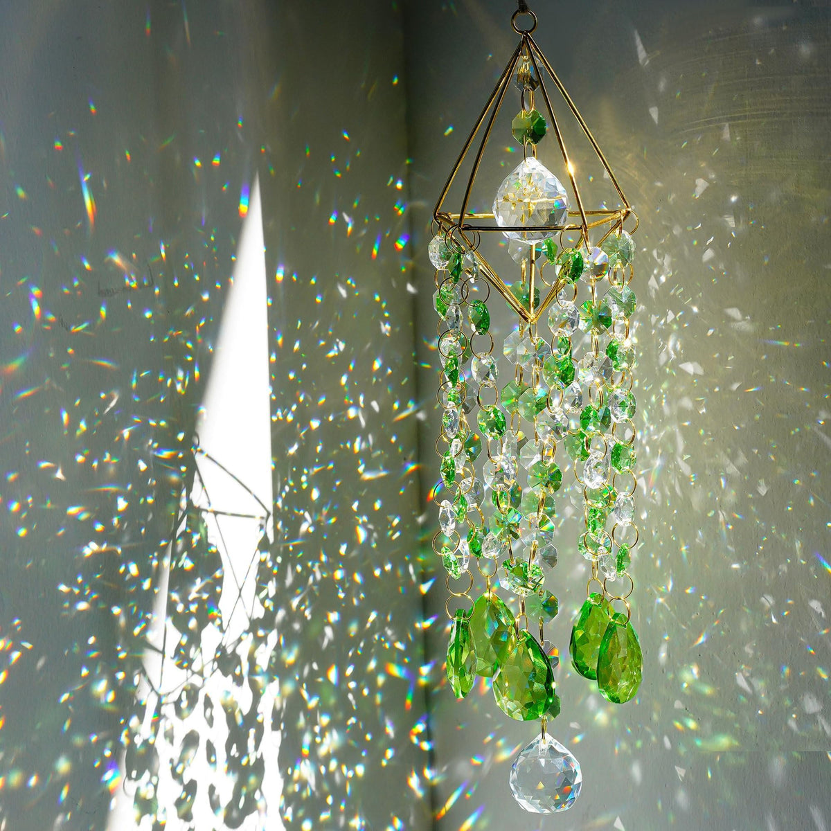 HDCRYSTALGIFTS Crystal Suncatcher Glass Wind Chimes Style Sun Catchers Indoor Window Rainbow Prisms Suncatcher for Window Hanging Home Garden Decor (21.5inch,Green)