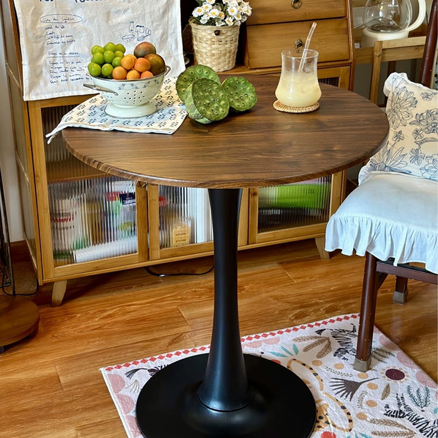 HYYTEIBL 31.2" Round Tulip Dining Table for 2-4 People with Walnut Top and Black Metal Pedestal Base, Mid-Century Modern Small Space Table for Kitchen, Living Room, Cafe