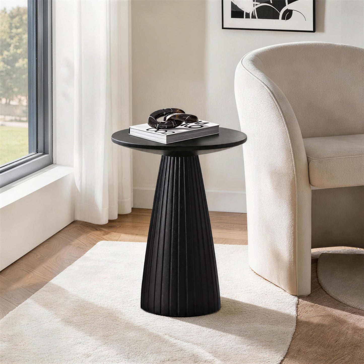 Black Pedestal Side Table 14.56'' Dia, Modern Accent End Table, Fluted Base Design, Minimalist Drink Table for Small Space Living Room, Bedroom