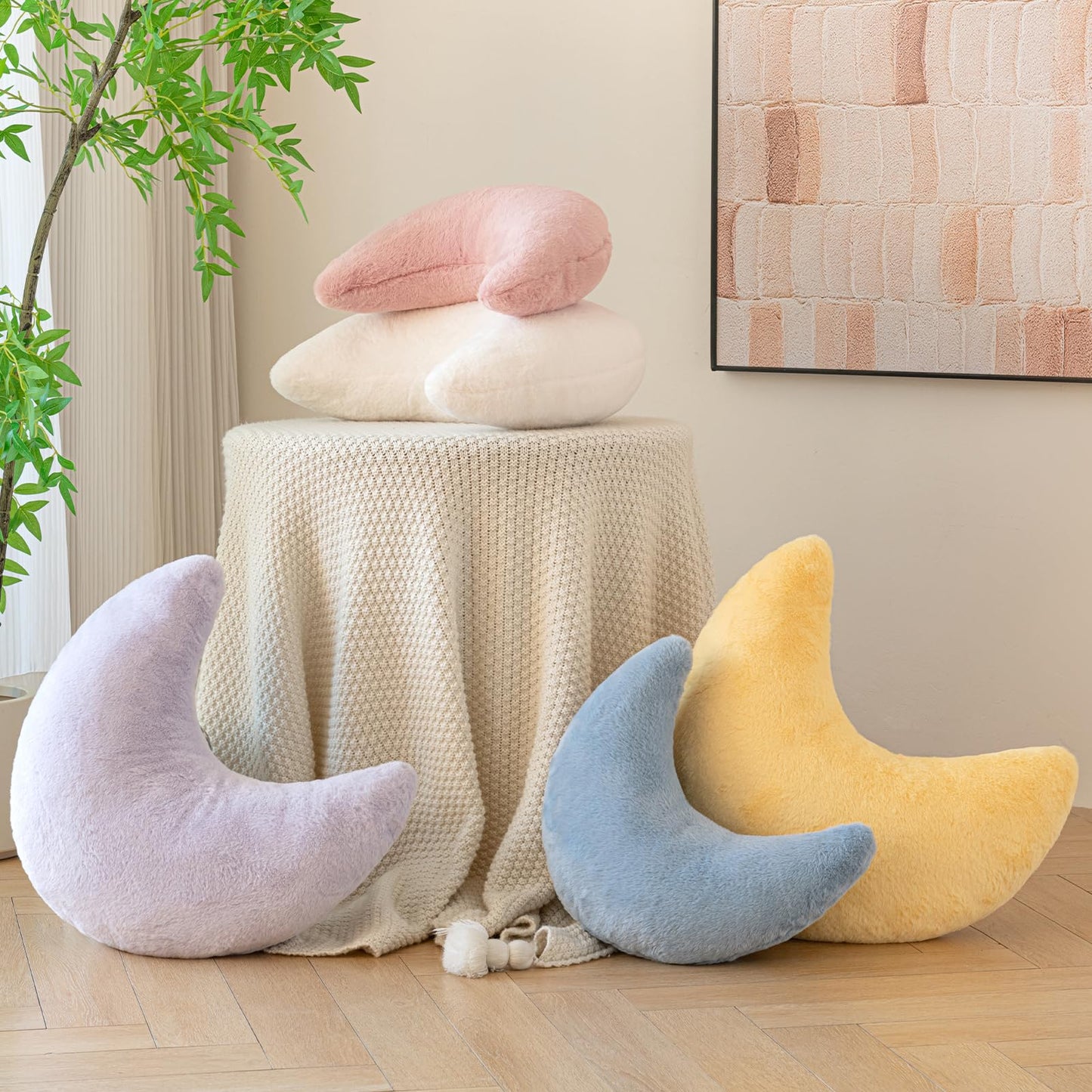 Znhinery Moon Pillow, Decorative Throw Pillows with Soft Faux Rabbit for Bed Couch, Moon Shaped Pillows Plush Floor Cushions Room Decor Pillow for Sofa Bedroom Living Room