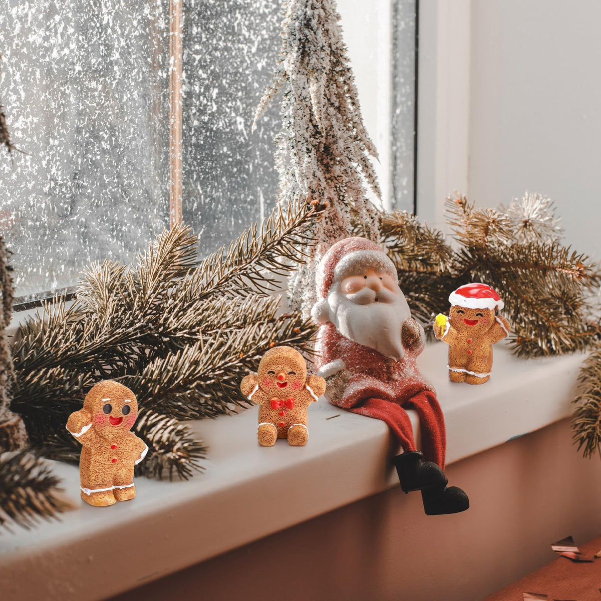 Realspring 30 Pcs Christmas in July Mini Resin Gingerbread Men Charms for Craft 3D Miniature Gingerbread Men Figurines to Hide Xmas Ornaments for Christmas Village Accessories DIY Indoor Party Decor