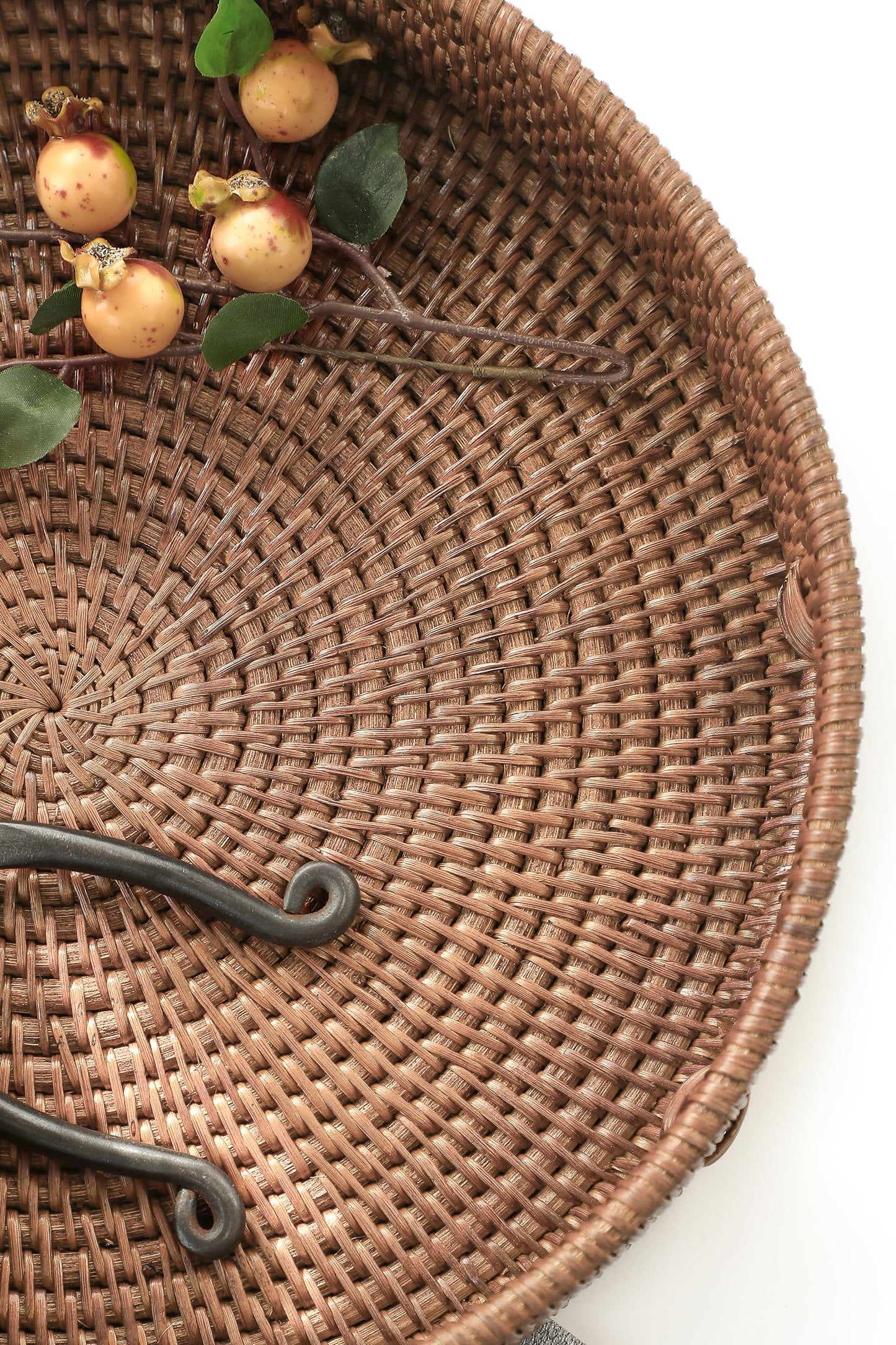 HITOMEN 11.8" Hand-Woven Round Rattan Serving Tray Decorative Wicker Trays with Handles for Coffee Table (Warm Brown-M)