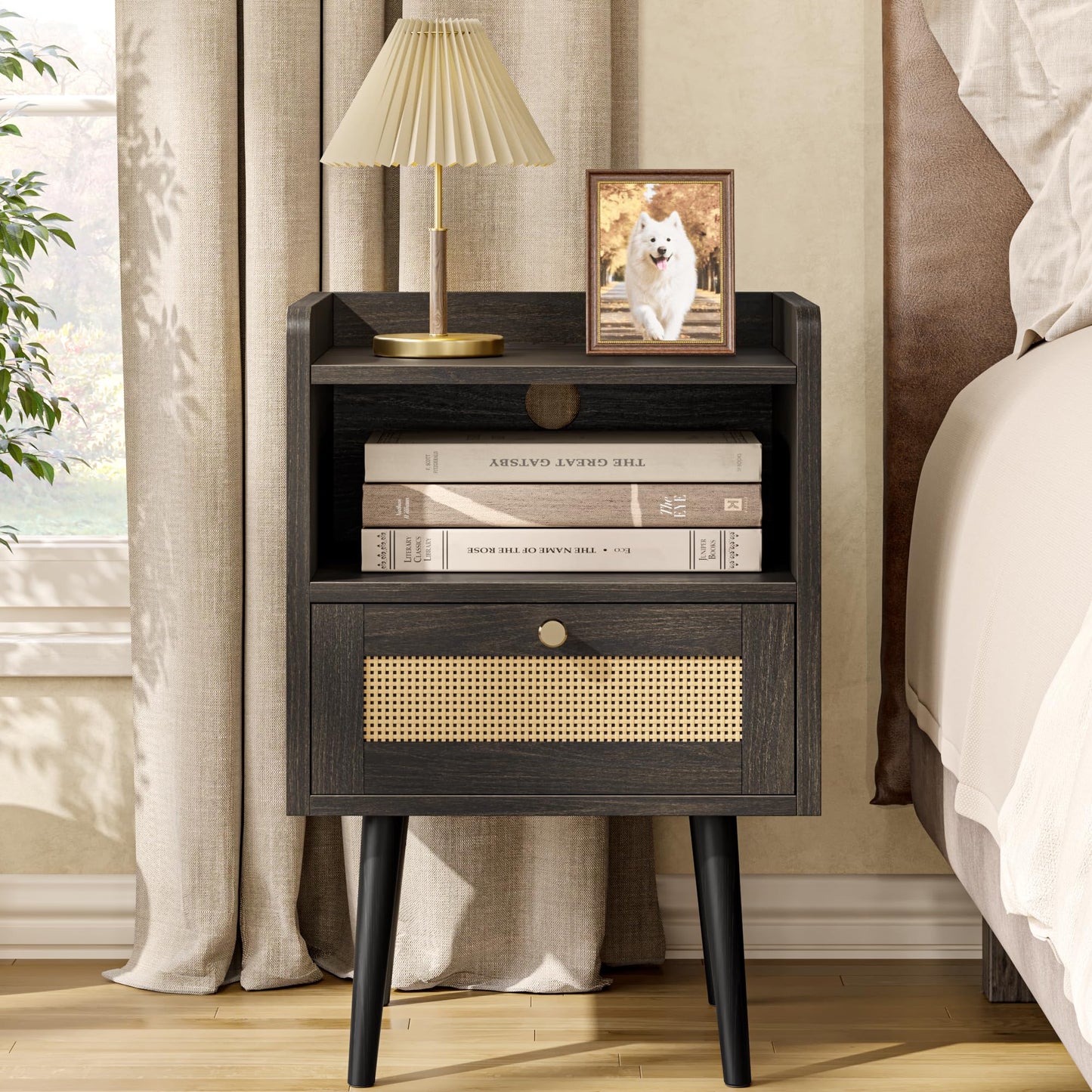 MECHYIN Night Stand Set 2, Nightstands Set of 2 with Charging Station, Rattan Side Tables with Solid Wood Legs, Boho Bedside End Table for Apartment Bedroom Dorm Small Space