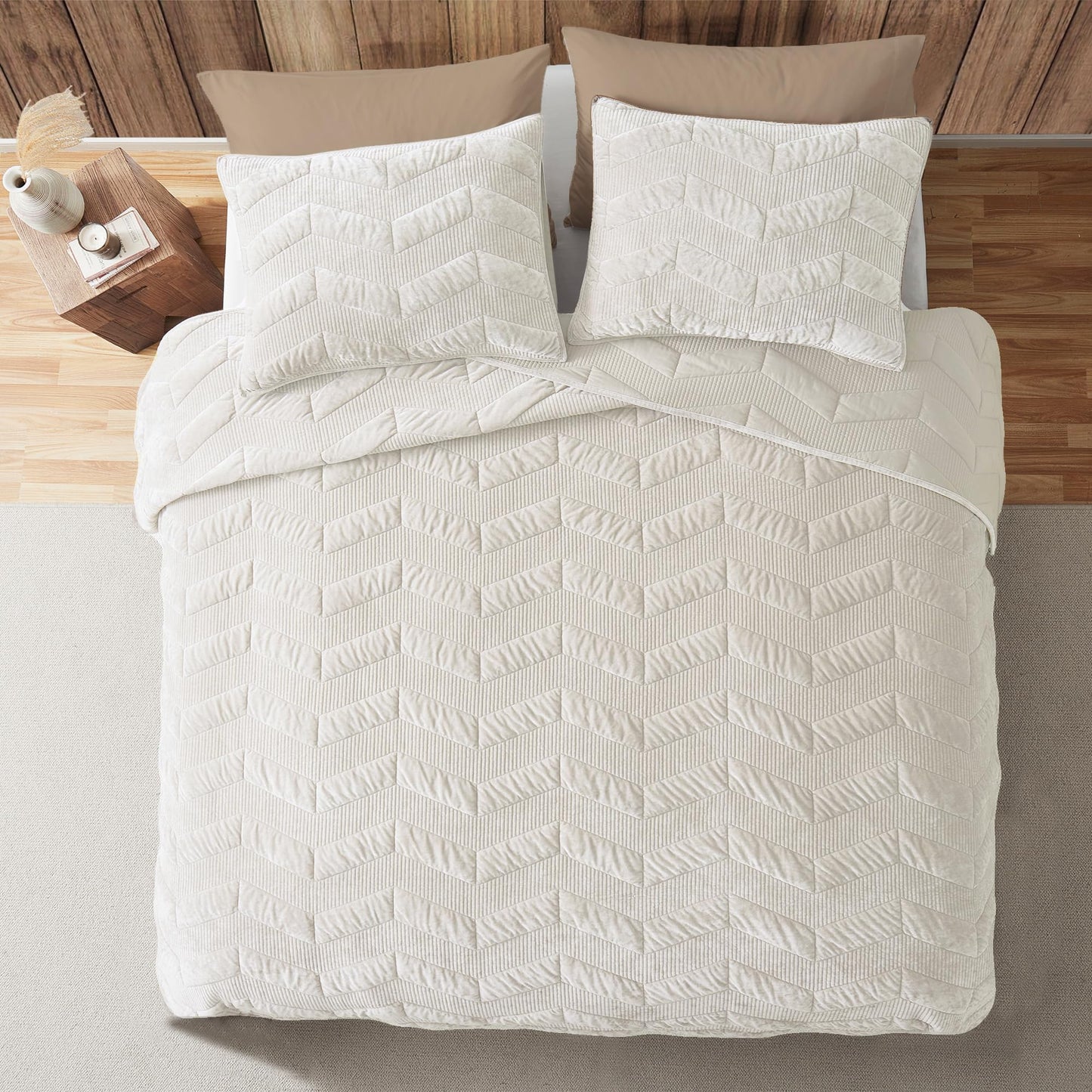 SHALALA Velvet Quilt Set Queen Size,Ultra Soft Luxury Lightweight Summer Velvet Comforter Set, Oversized Bedspread Coverlet with 2 Shams Geometries Pattern,for All Season(Ivory,Full)