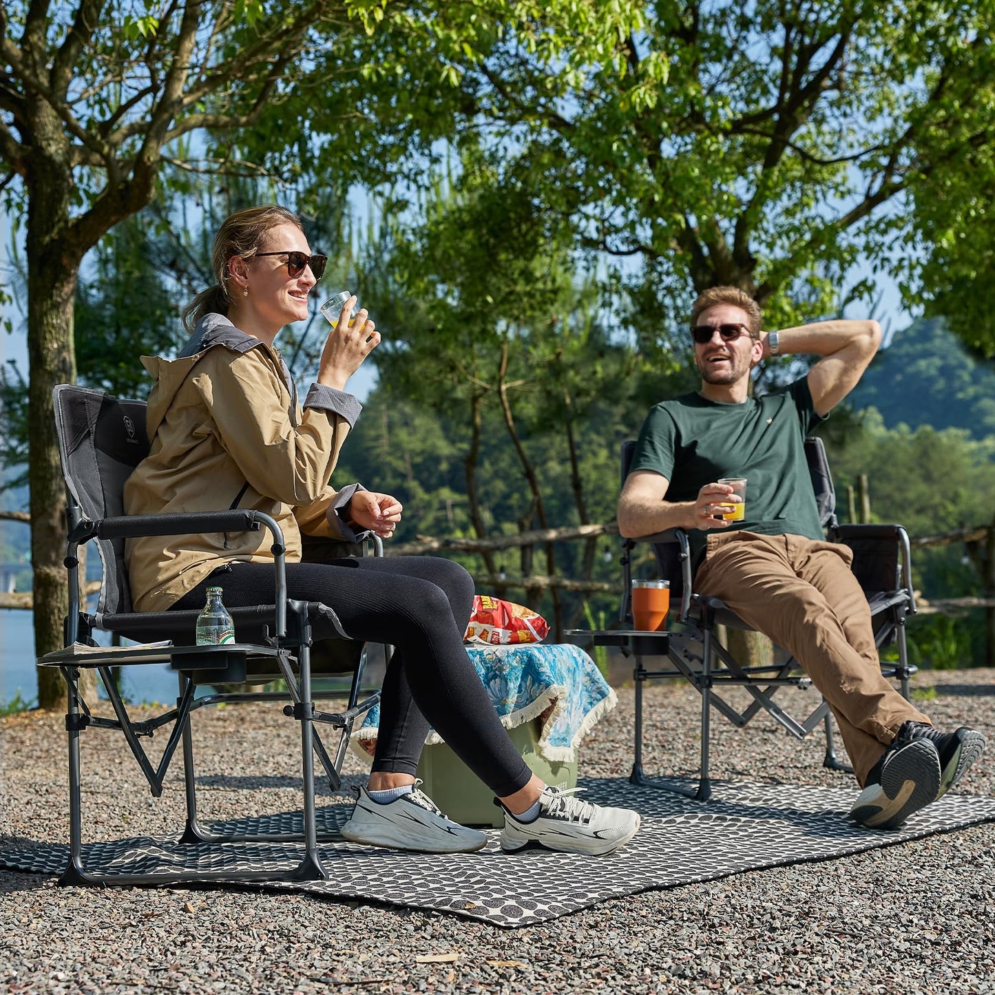 EVER ADVANCED Camping Directors' Chair with Side Table, Portable Folding Chair with Compact Size, Heavy Duty Lawn with Pocket for Camping, Lawn, Sports and Fishing, 400lbs, Grey
