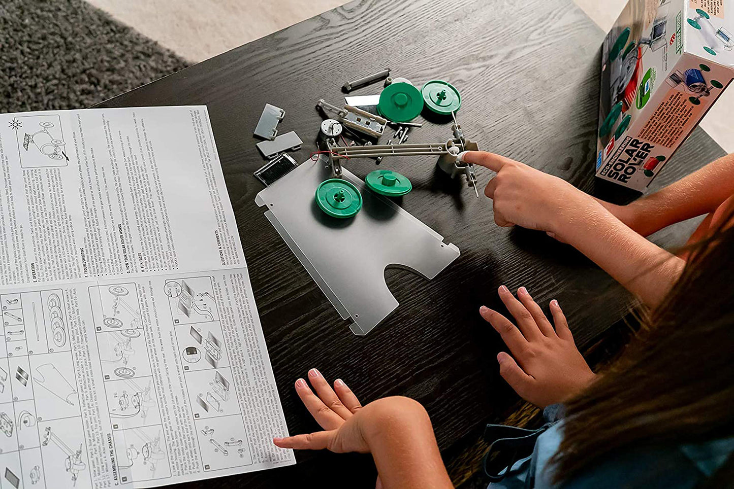 4M Green Science Solar Rover, DIY STEAM Powered Kids Science Kit, Boys & Girls Ages 5+