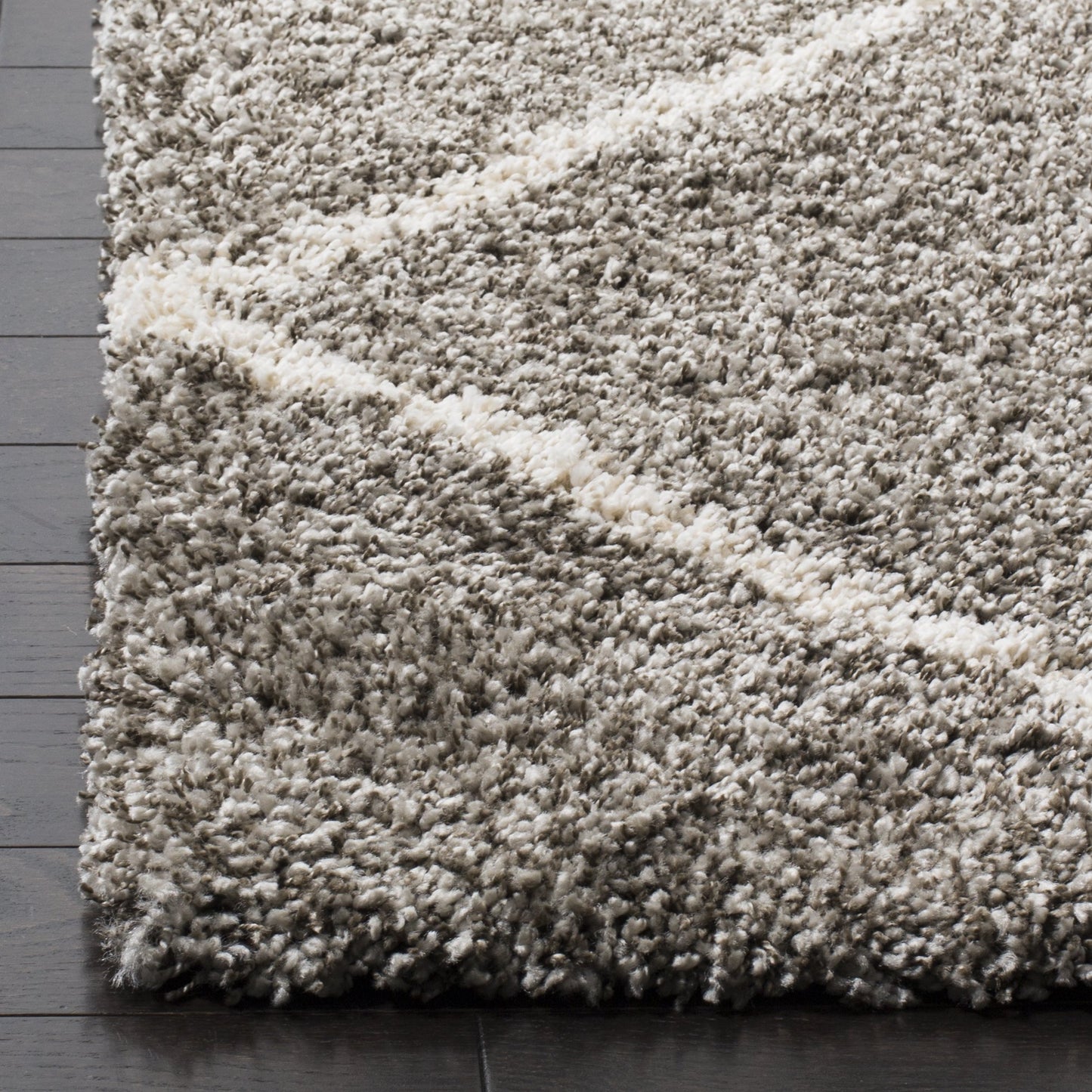 SAFAVIEH Hudson Shag Collection Runner Rug - 2'3" x 6', Grey & Ivory, Modern Trellis Design, Non-Shedding & Easy Care, 2-inch Thick Ideal for High Traffic Areas in Living Room, Bedroom (SGH281B)