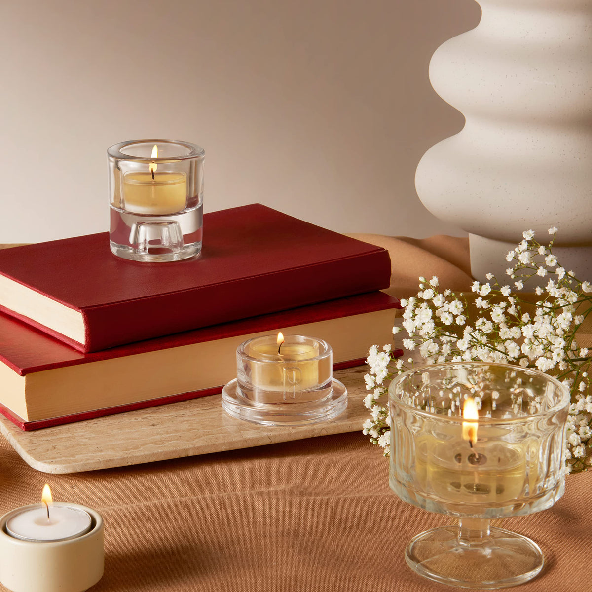 Bolsius - Bulk Pack Tea Lights - 225 Pieces - 8 Burning Hours - White - Contains Natural Plant Wax - Length Burning Time - Decorative Household Candles - Without Palm Oil