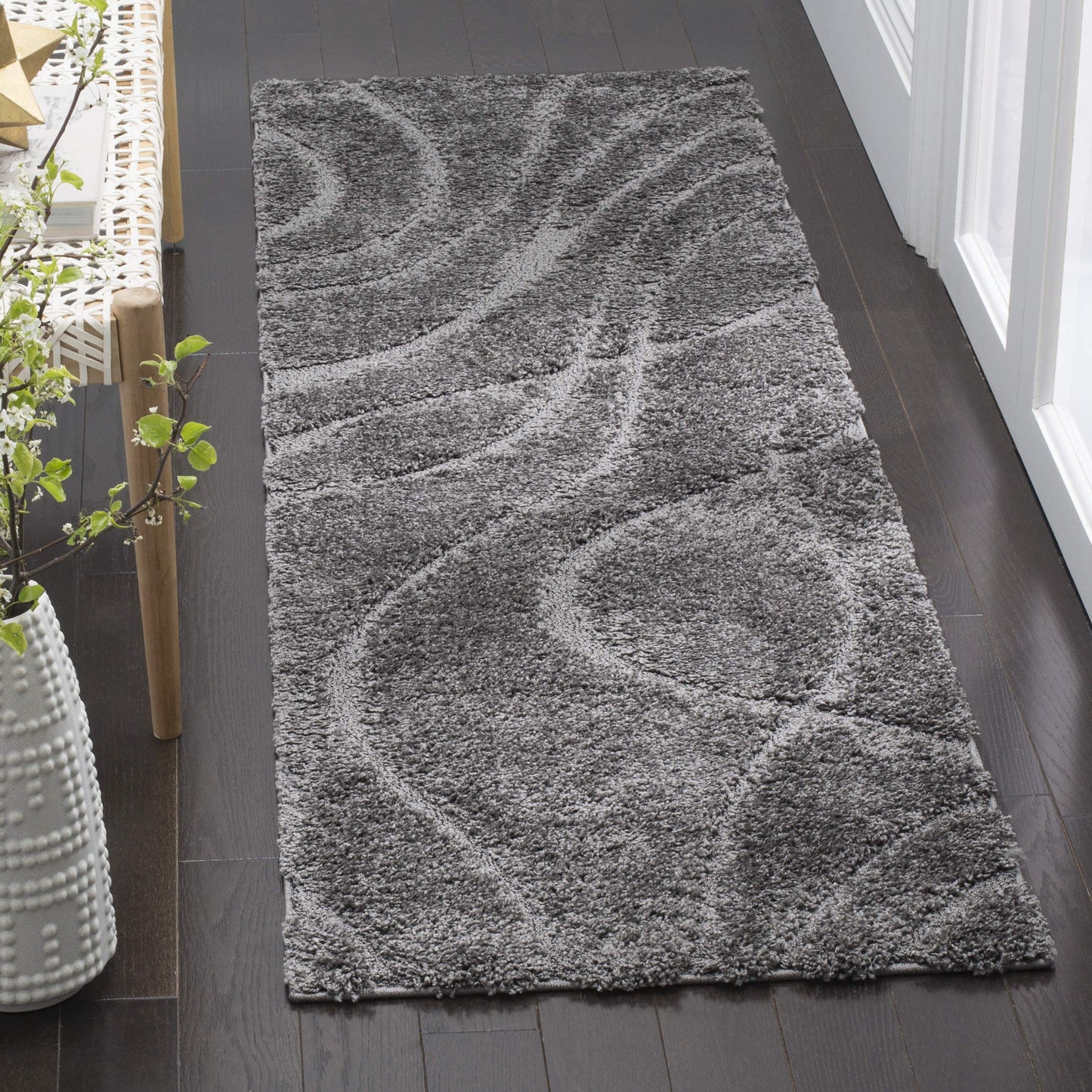 SAFAVIEH Florida Shag Collection Runner Rug - 2'3" x 9', Grey & Grey, Non-Shedding & Easy Care, 1.2-inch Thick Ideal for High Traffic Areas in Living Room, Bedroom (SG471-8080)