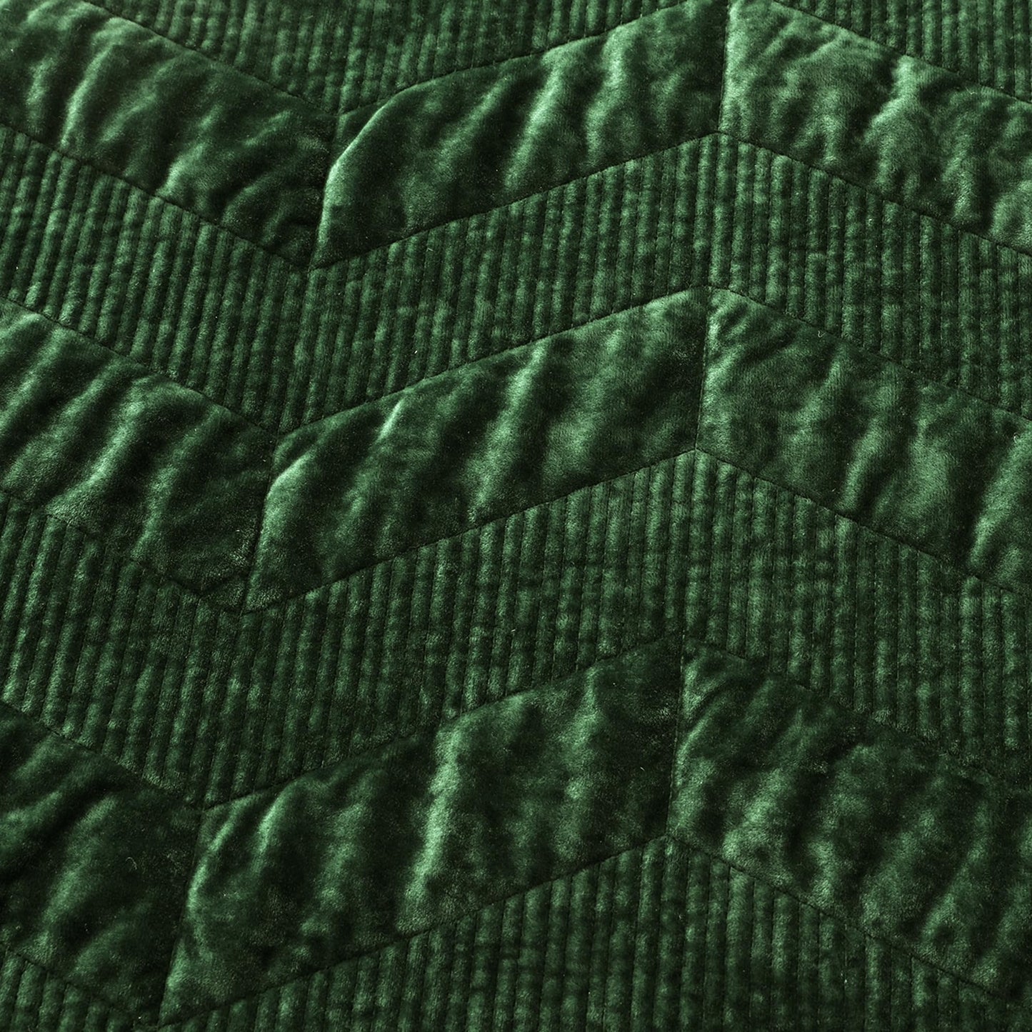 SHALALA Luxury Velvet Quilt Set King Size,Ultra Soft Lightweight Summer Velvet Comforter Set, Oversized Bedspread Coverlet with 2 Shams Geometries Pattern,for All Season(Evergreen,King)