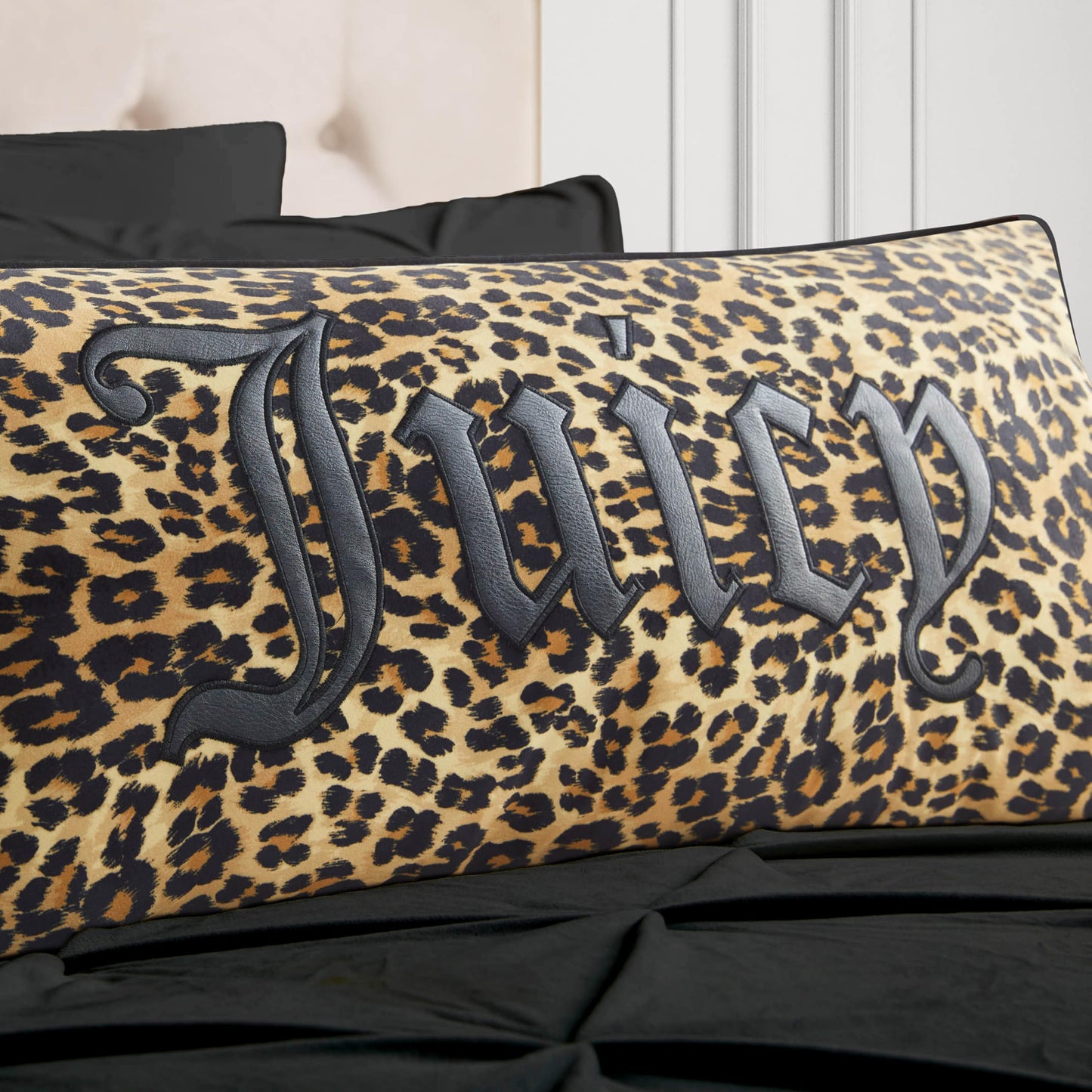 Juicy Couture Gothic Cheetah Plush Throw Blanket
