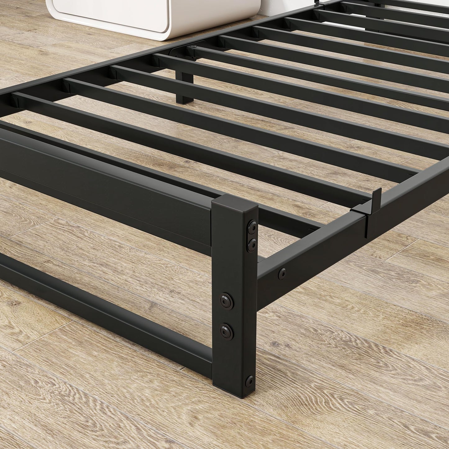 VECOCHO Twin Bed Frames,6 Inch Low Bed Frame Twin Size Metal Platform Bed Frame,Single Floor Bed Frame No Box Spring Needed,Anti-Slip Mattress Foundation with Strong Bearing Capacity,Black
