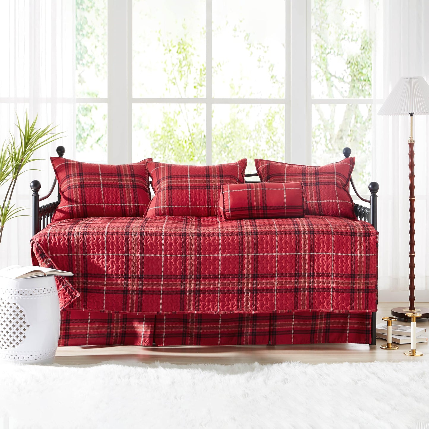 Southshore Fine Living, Inc. Twin Daybed Cover Set, 6-Piece Daybed Comforter Set for Trundle Bed with Quilt, 3 Pillow Shams, Bed Skirt, Throw Pillow, Red Plaid Christmas Bedding