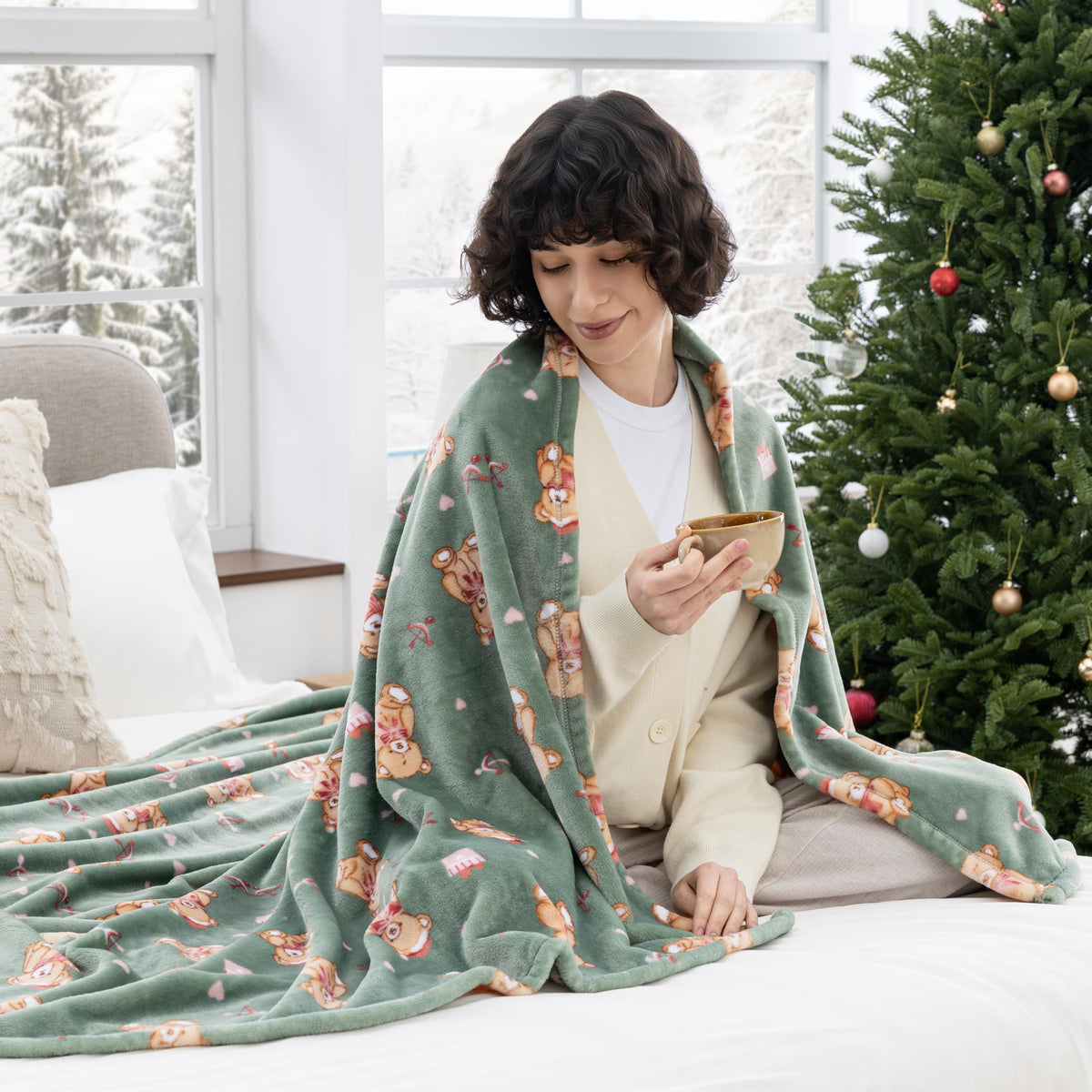 Sushing Christmas Printed Fleece Throw, Soft Plush Warm Festive, Cozy Couch Decor, 60"× 70", Teddy Bears