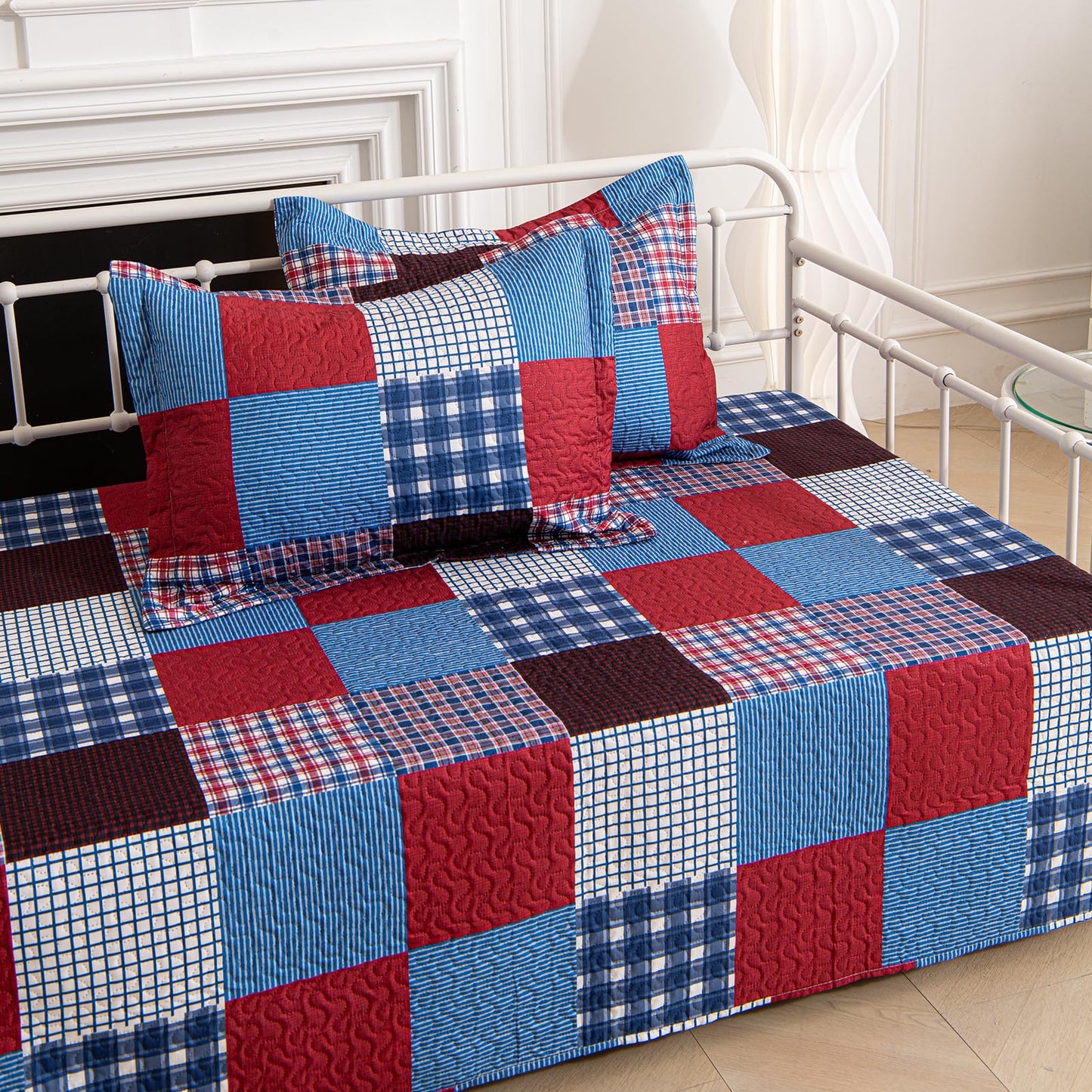 TieyaChkis 5 Piece Plaid Daybed Cover Set Twin Daybed Bedding Sets for All Season Lightweight Plaid Day Bed Comforter with Matching Shams&Decorative Pillows,39"x75"